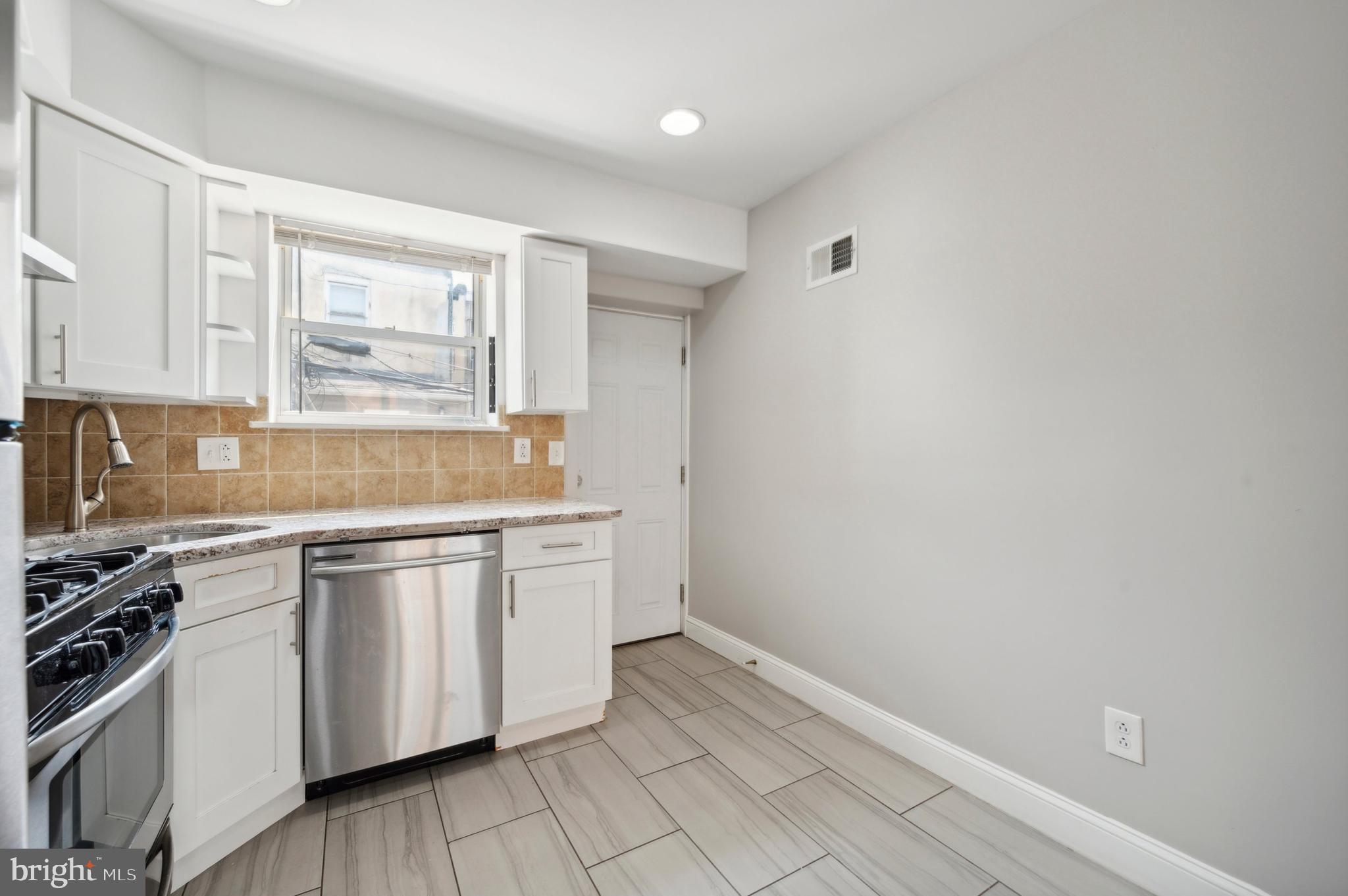 POINT BREEZE - Residential