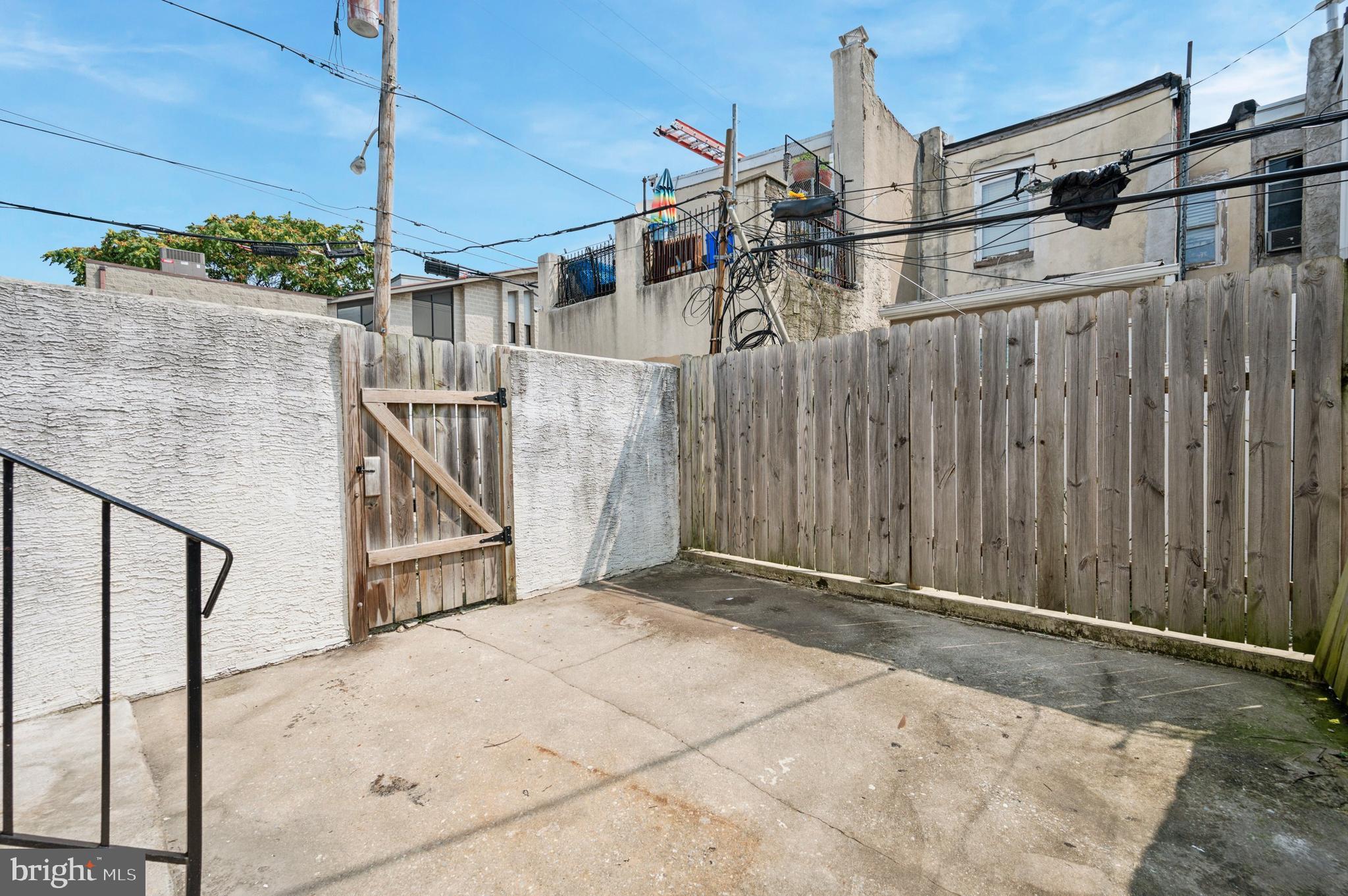 POINT BREEZE - Residential