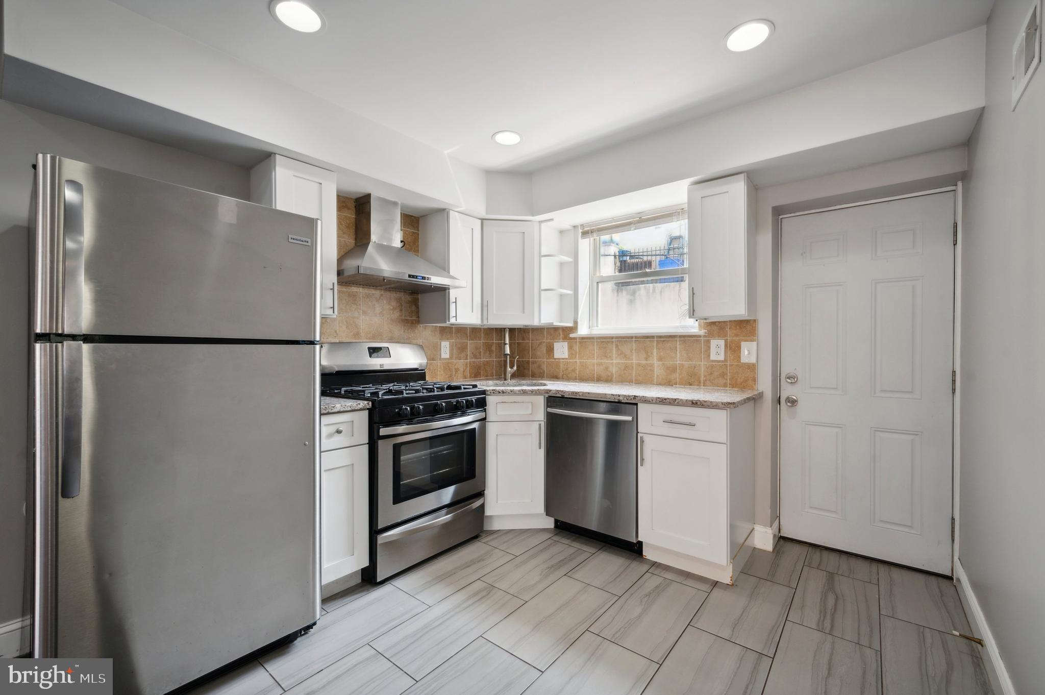 POINT BREEZE - Residential