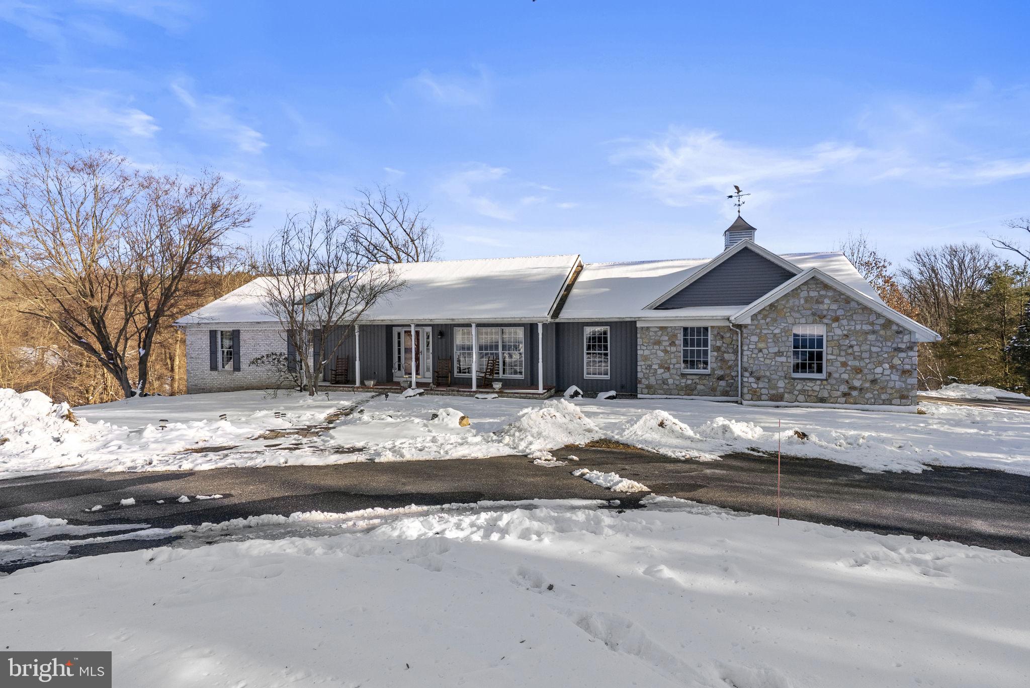 1009 STARGAZERS ROAD