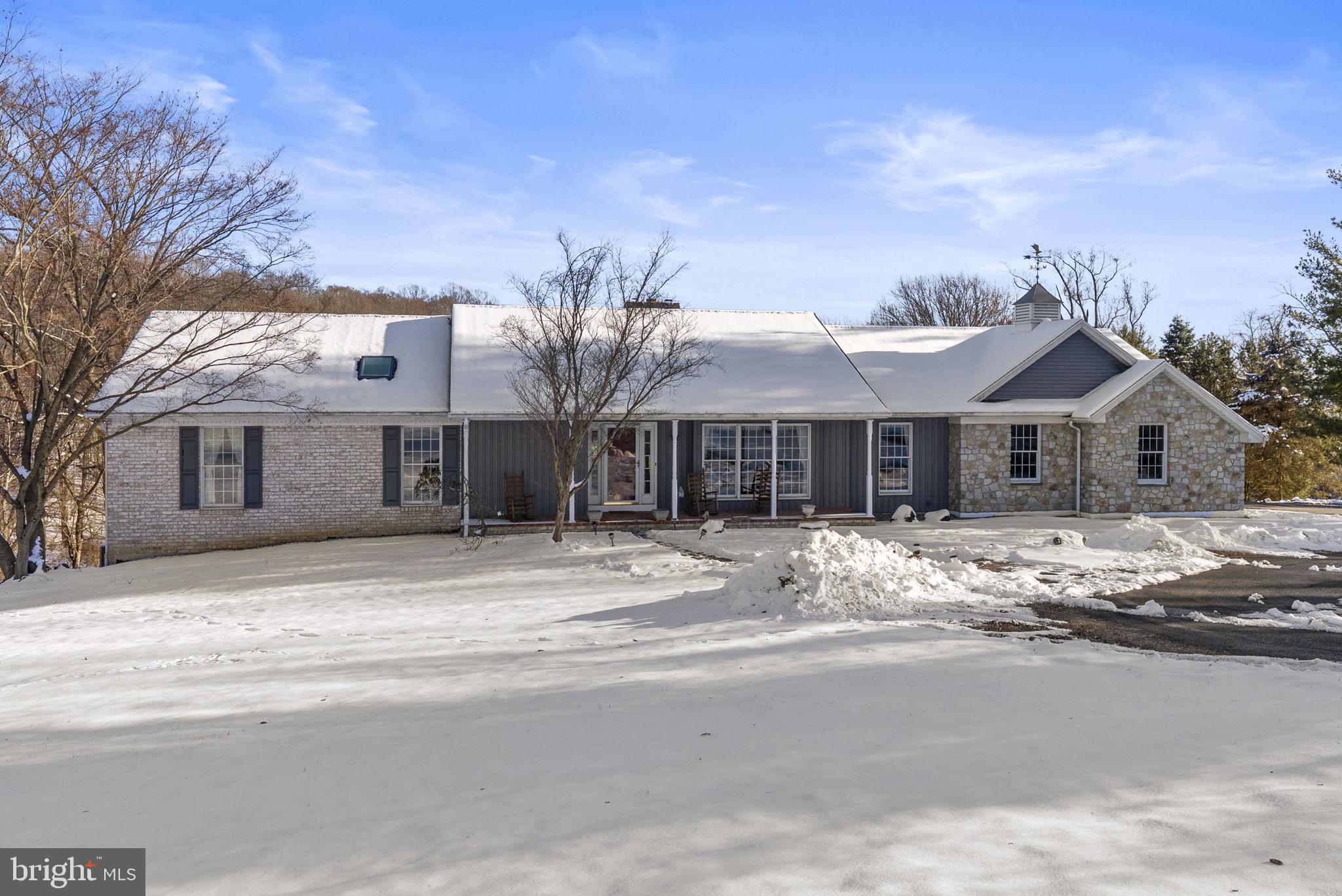 1009 STARGAZERS ROAD