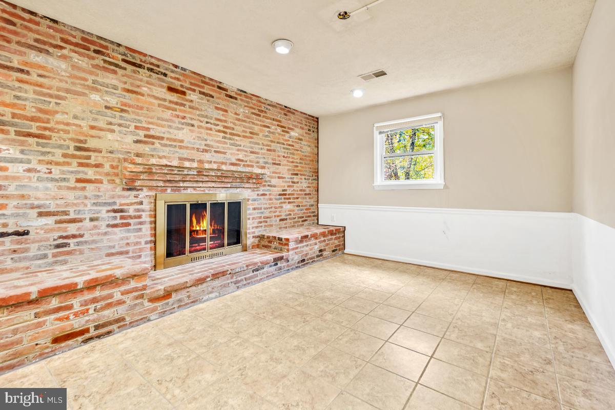 BEVERLY MANOR - Residential