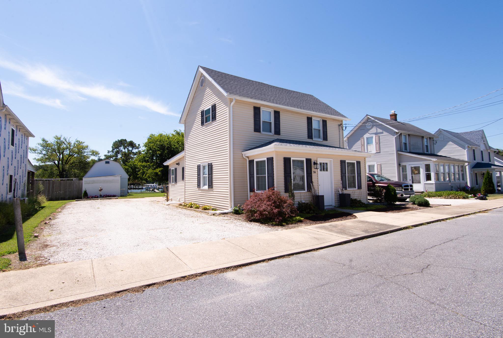 SECRETARY - Residential