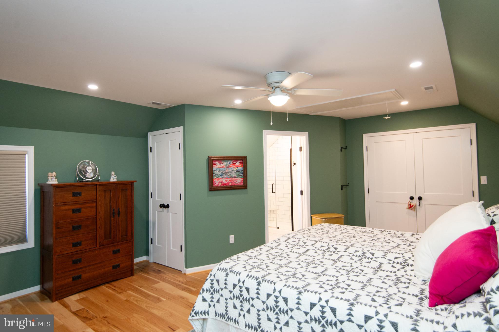 SECRETARY - Residential