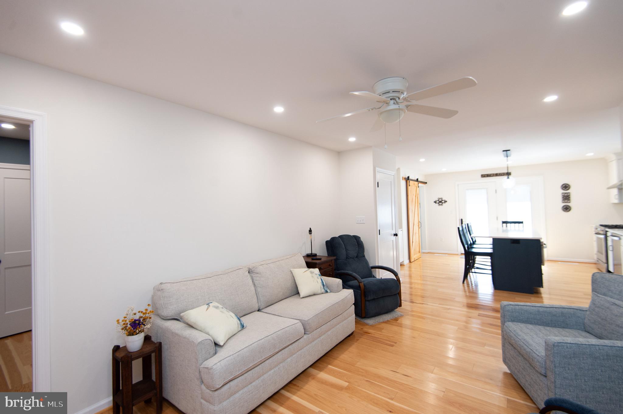 SECRETARY - Residential