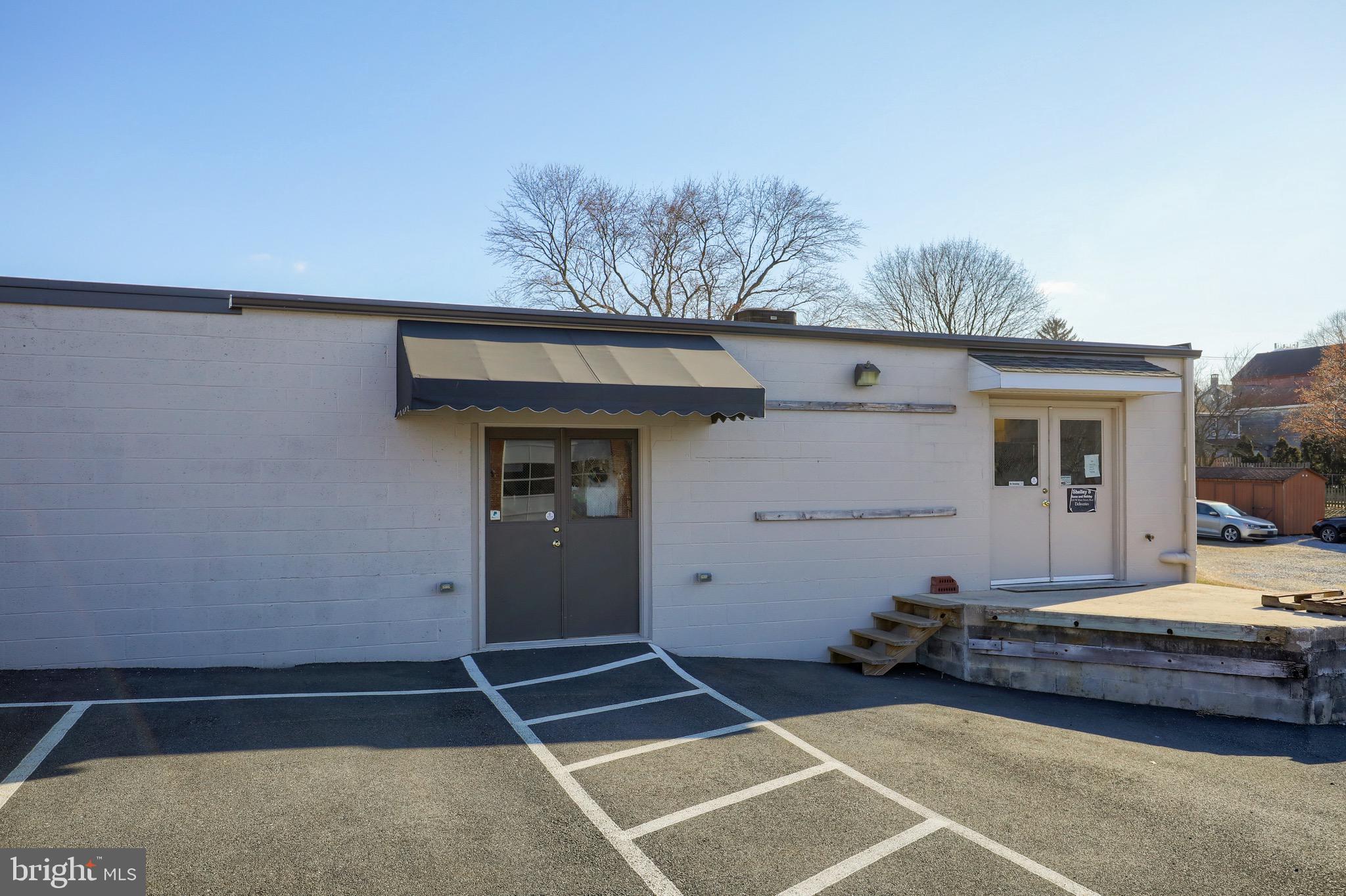 EPHRATA/LINCOLN - Commercial Sale