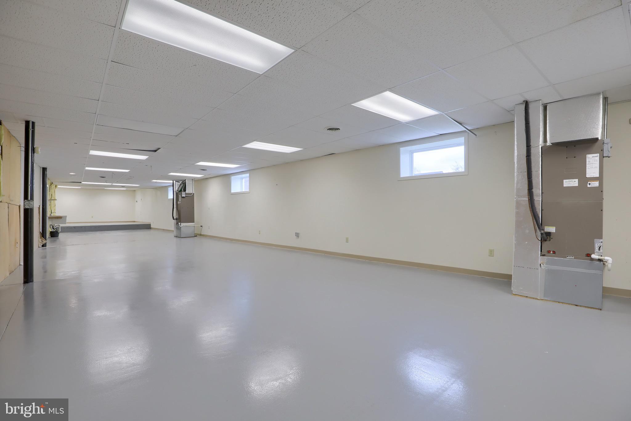 EPHRATA/LINCOLN - Commercial Sale