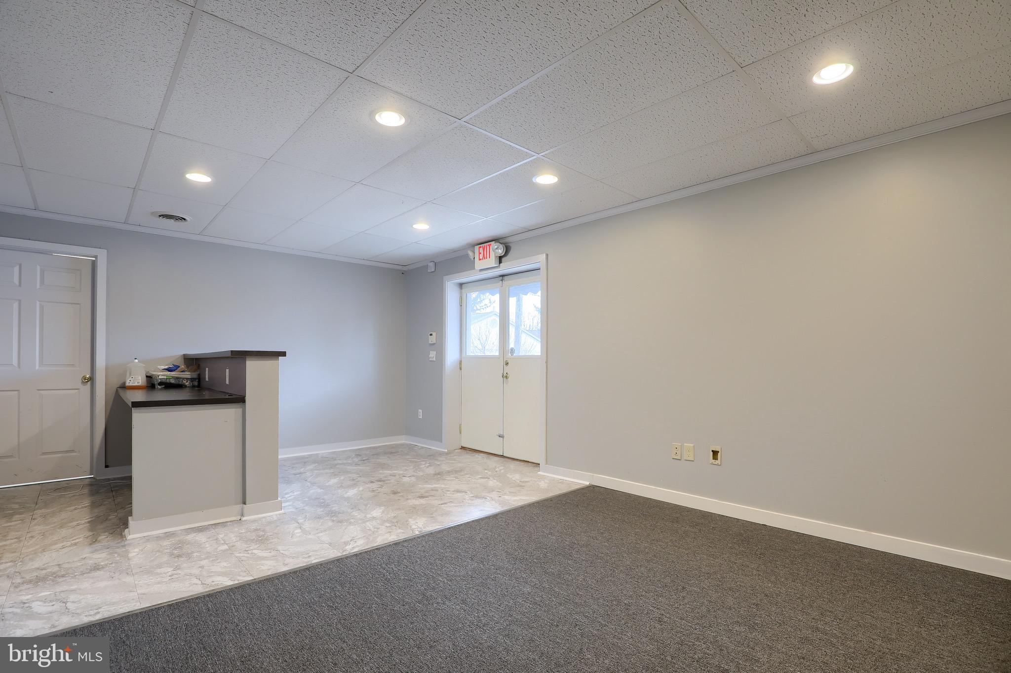 EPHRATA/LINCOLN - Commercial Sale