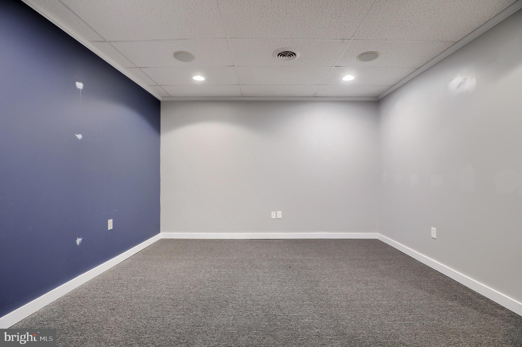 EPHRATA/LINCOLN - Commercial Sale