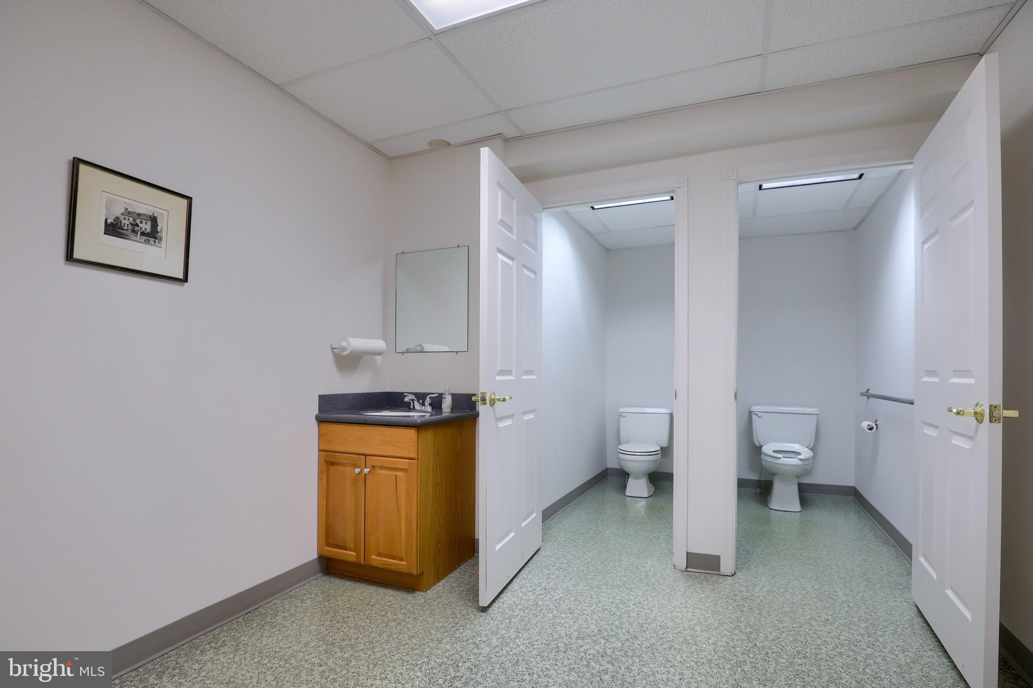 EPHRATA/LINCOLN - Commercial Sale