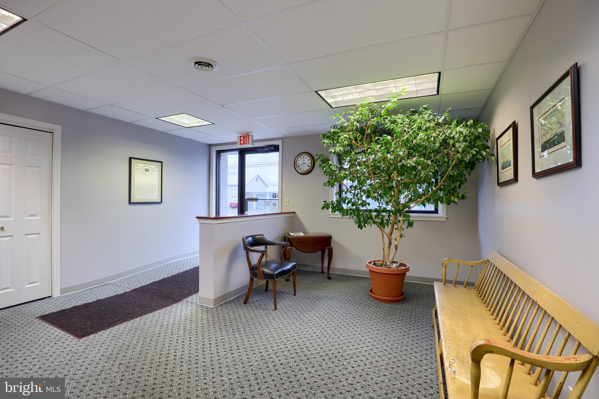 EPHRATA/LINCOLN - Commercial Sale