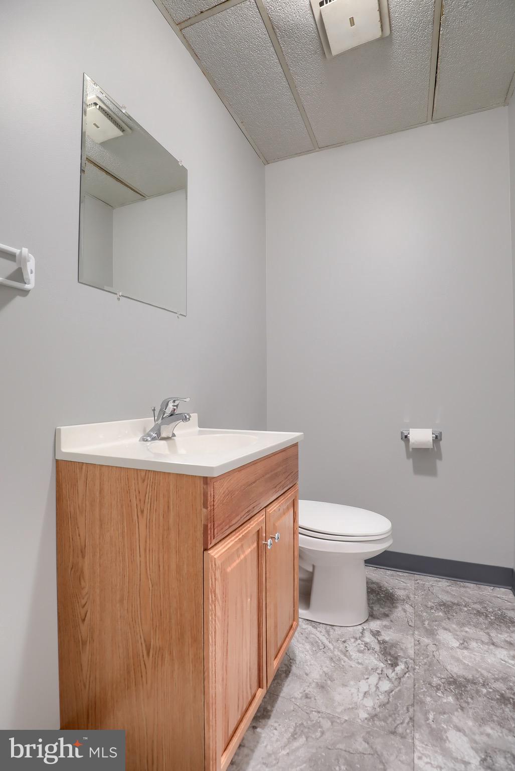 EPHRATA/LINCOLN - Commercial Sale