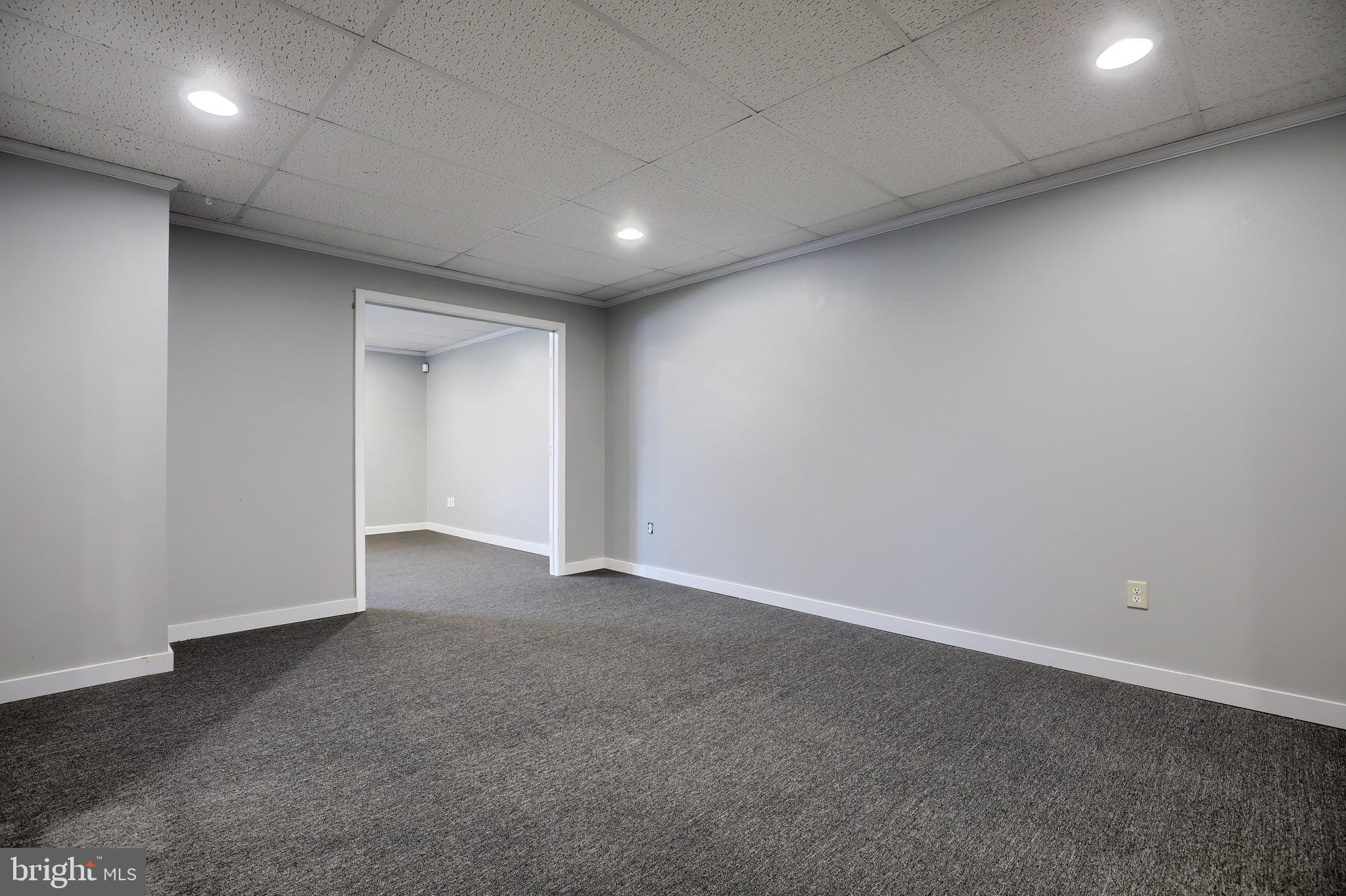 EPHRATA/LINCOLN - Commercial Sale