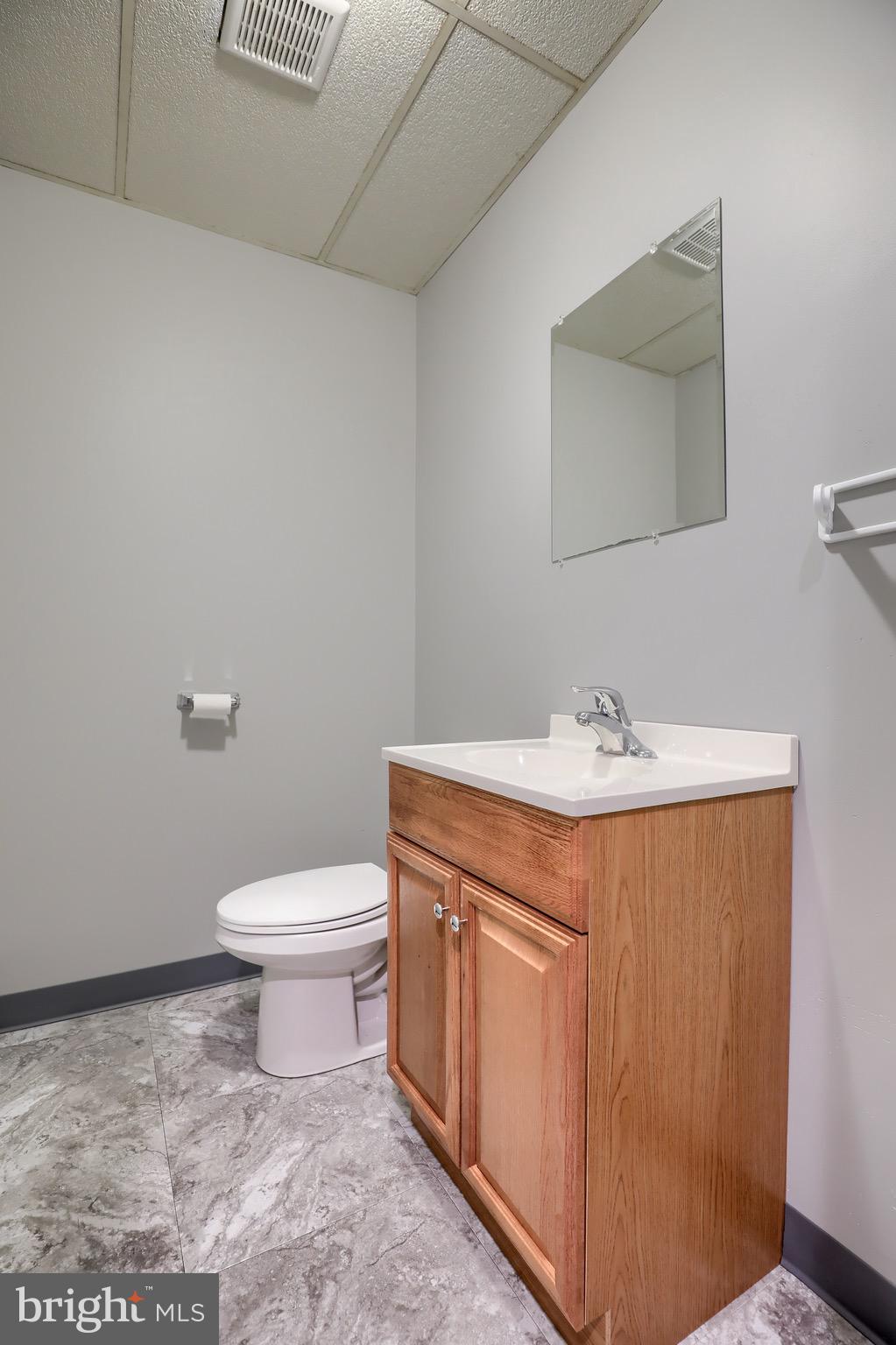 EPHRATA/LINCOLN - Commercial Sale