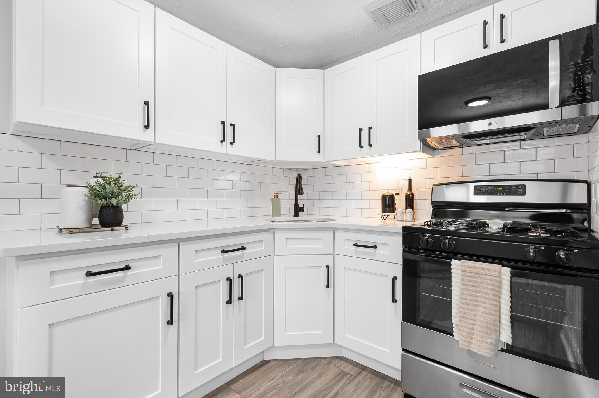 COUNTRY LANE - Residential