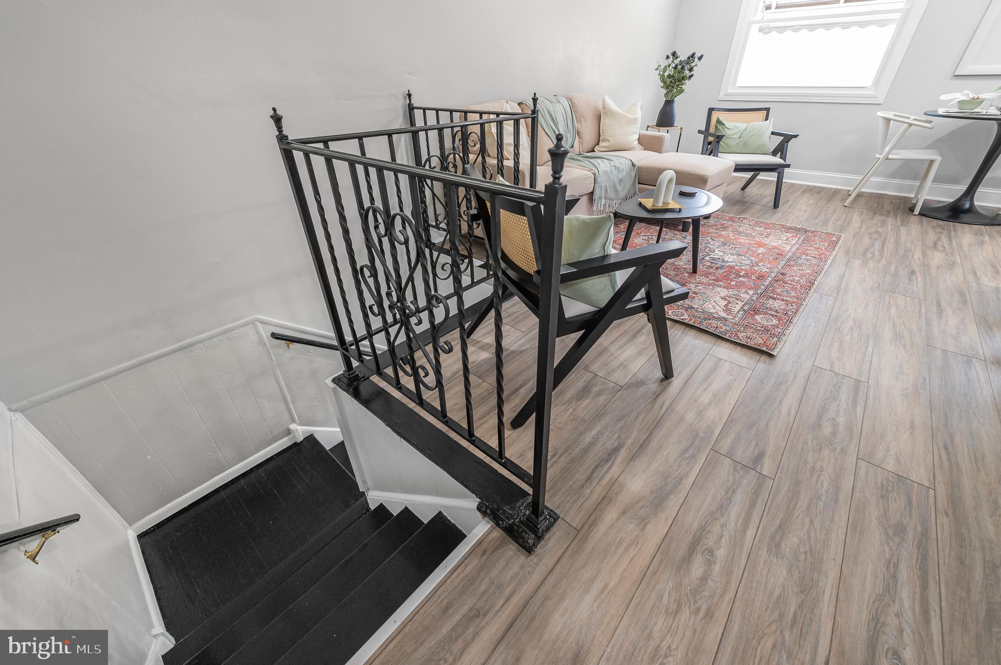 COUNTRY LANE - Residential