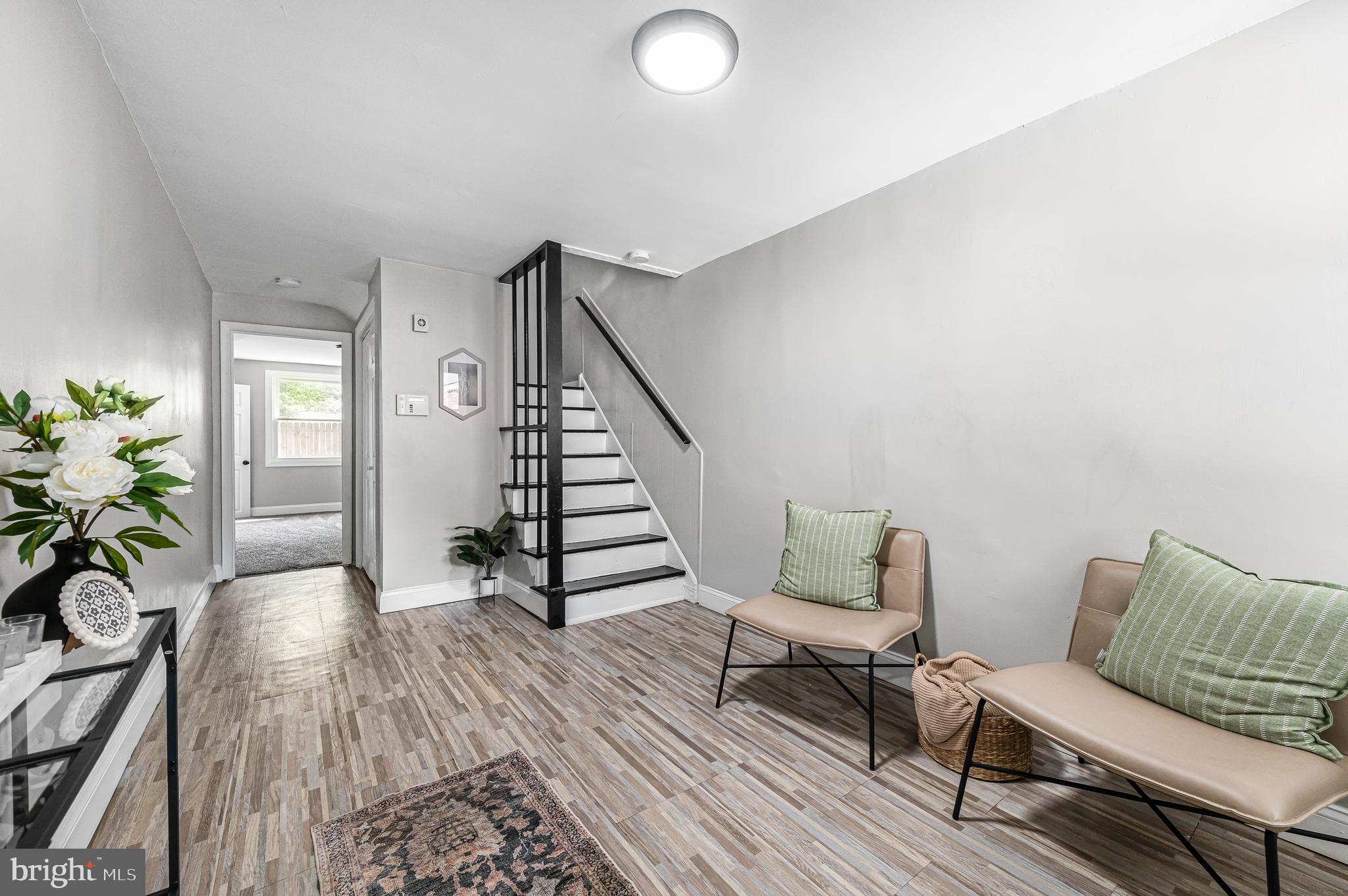 COUNTRY LANE - Residential