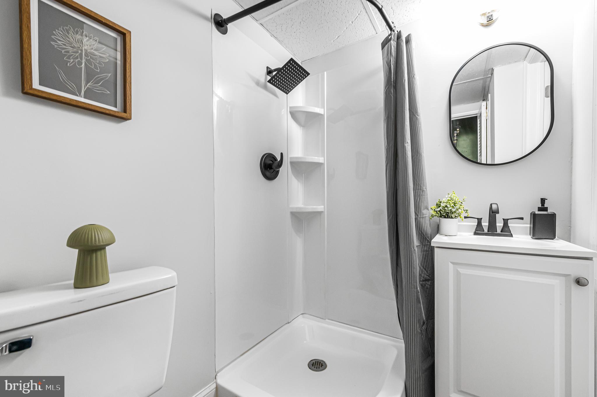 COUNTRY LANE - Residential