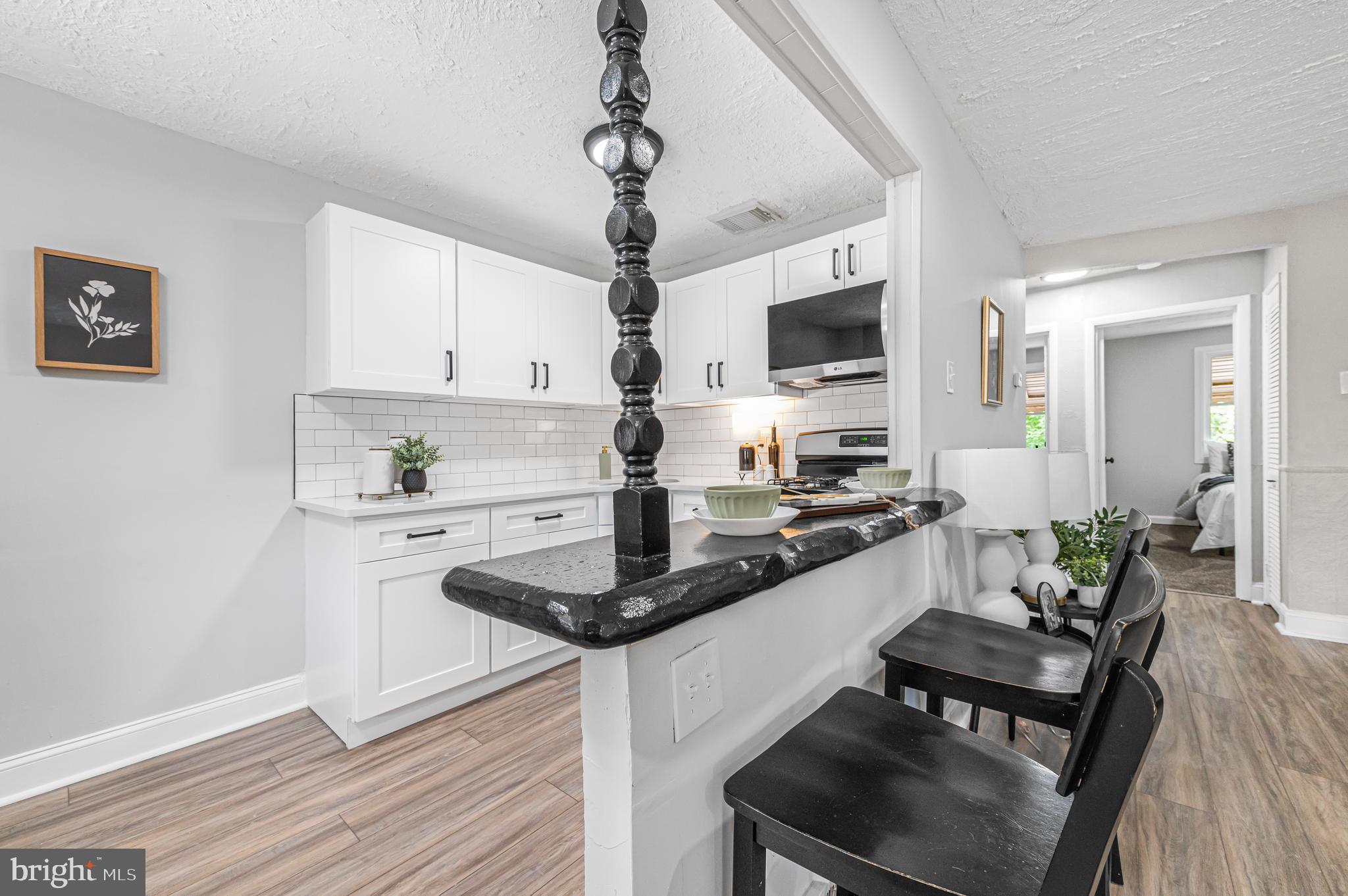 COUNTRY LANE - Residential