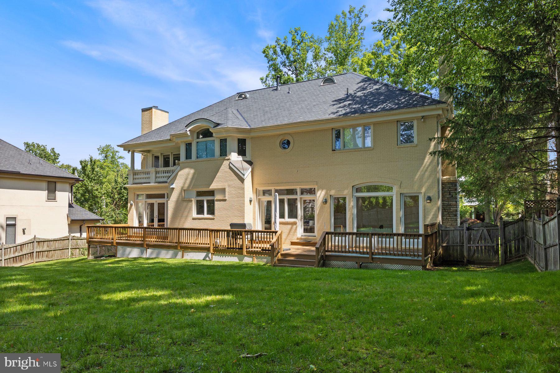 BURNING TREE VALLEY - Residential