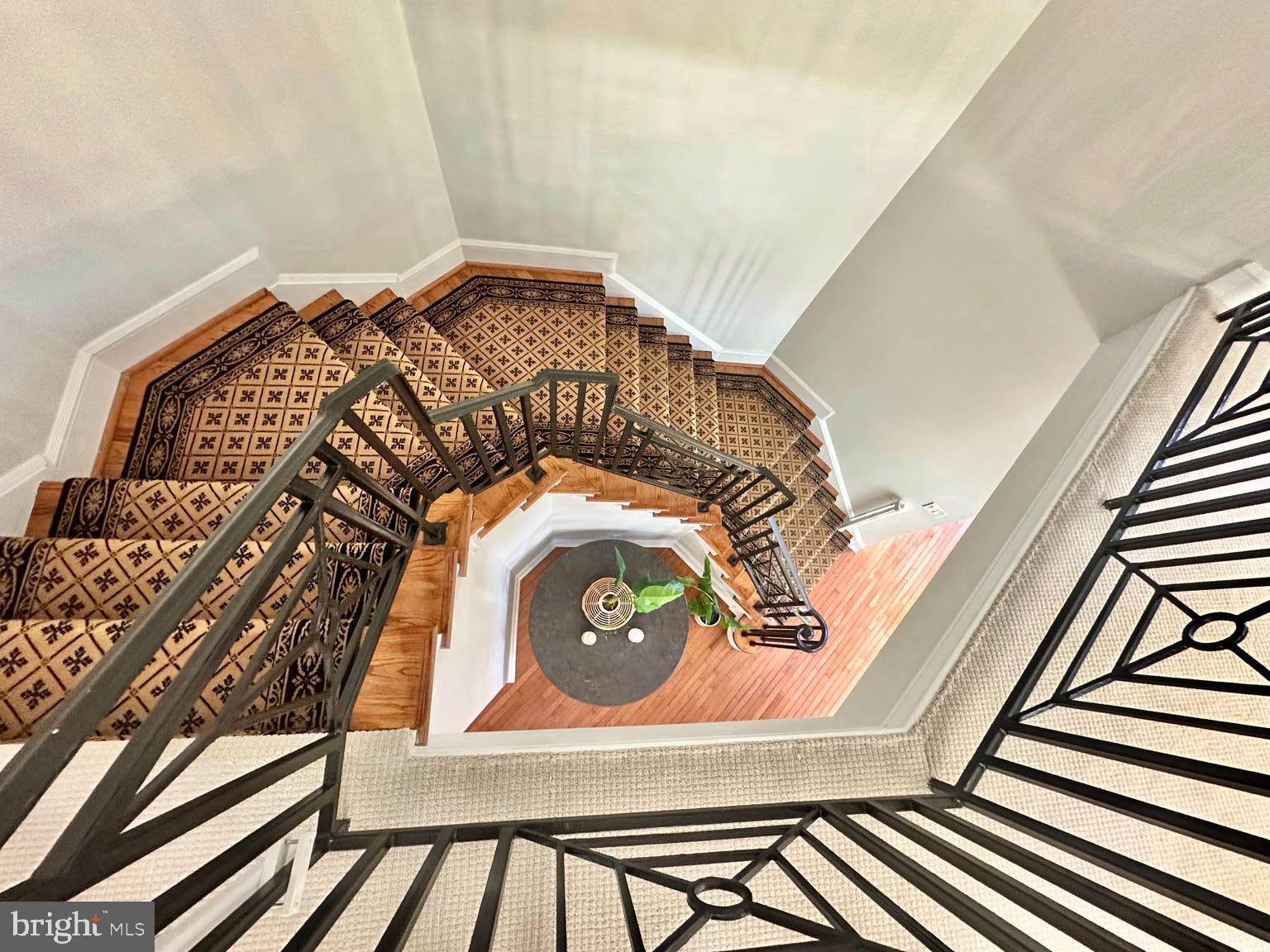 BURNING TREE VALLEY - Residential