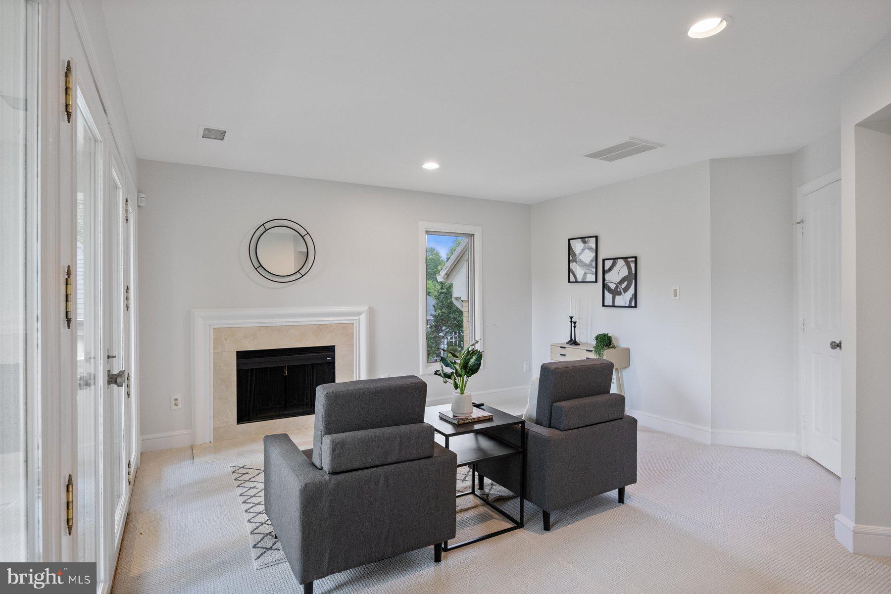 BURNING TREE VALLEY - Residential