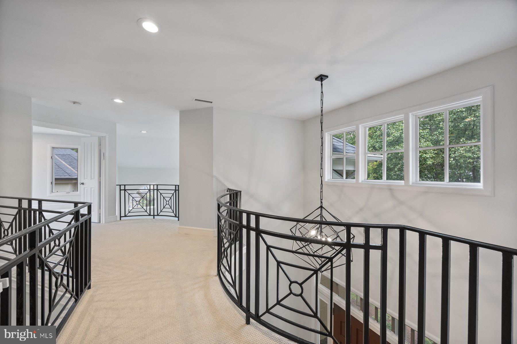 BURNING TREE VALLEY - Residential