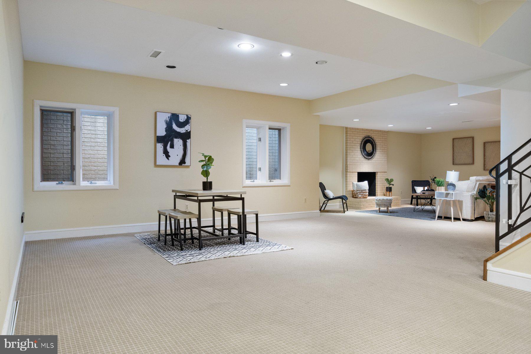 BURNING TREE VALLEY - Residential