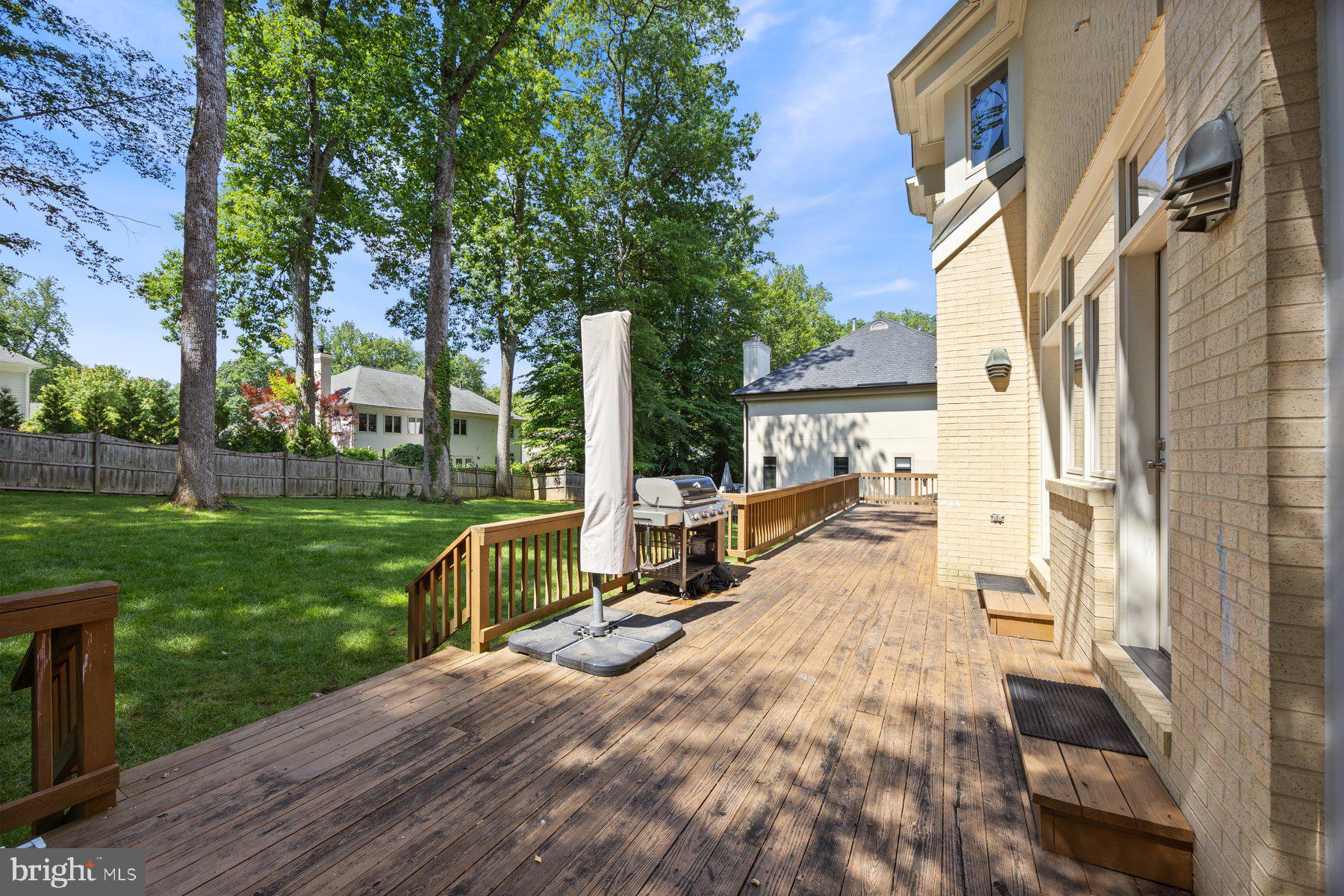 BURNING TREE VALLEY - Residential