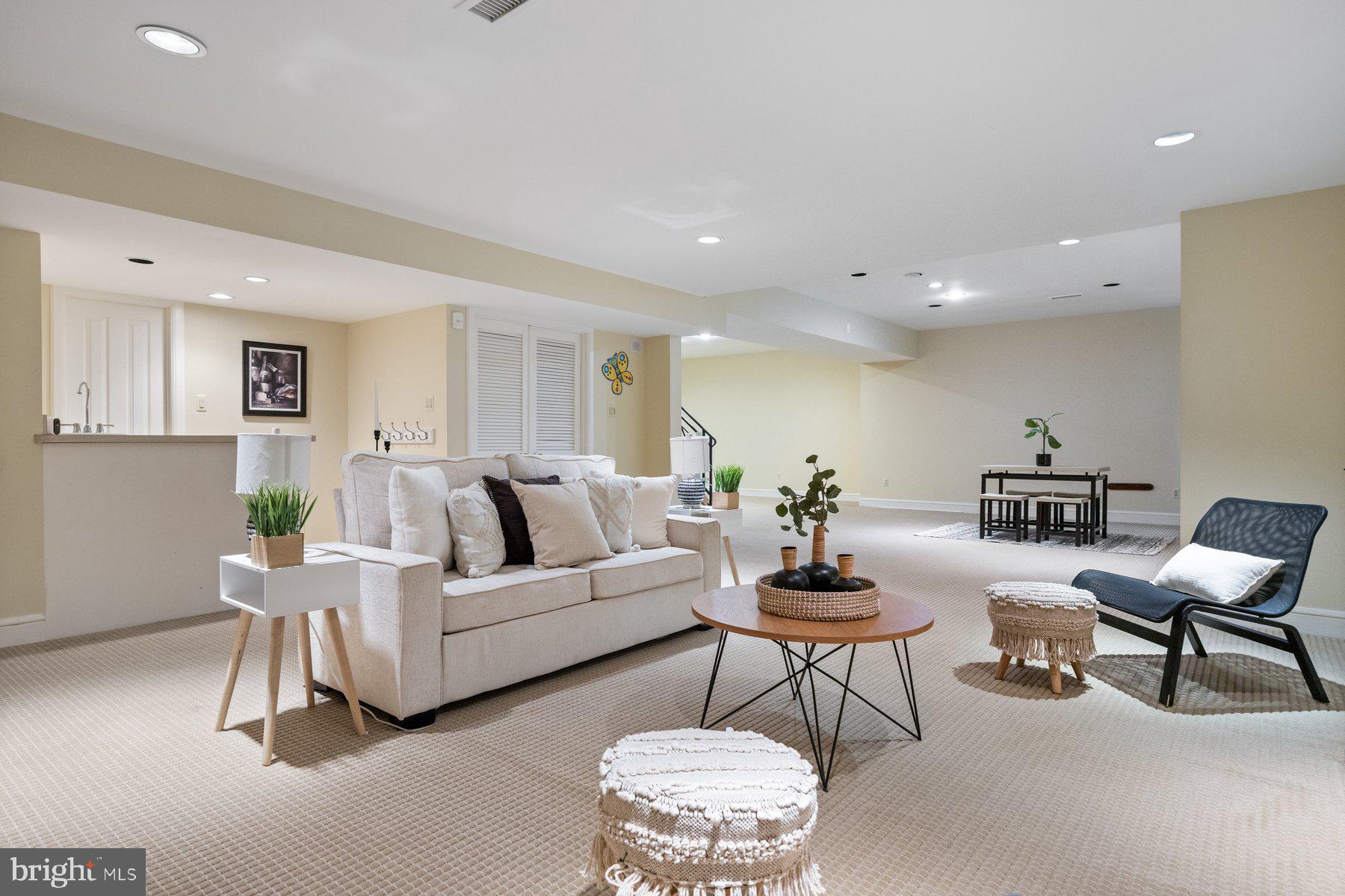 BURNING TREE VALLEY - Residential