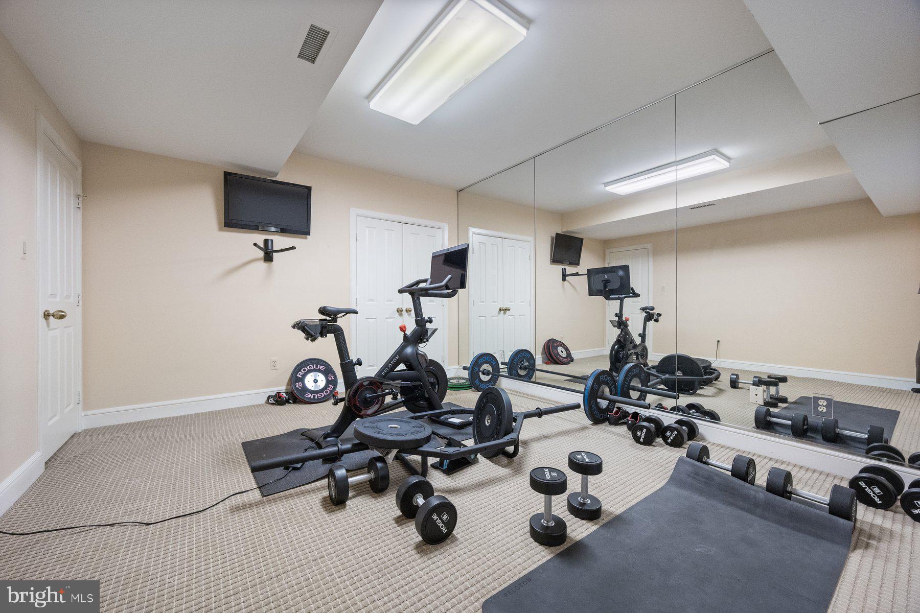 BURNING TREE VALLEY - Residential