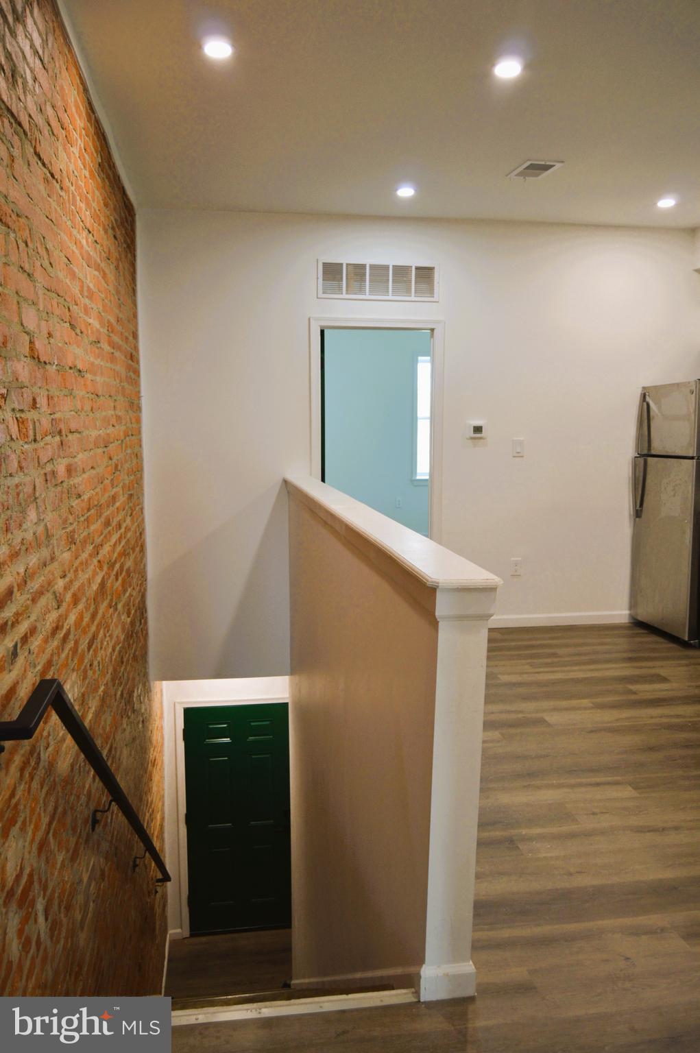 WEST OAK LANE - Residential Lease