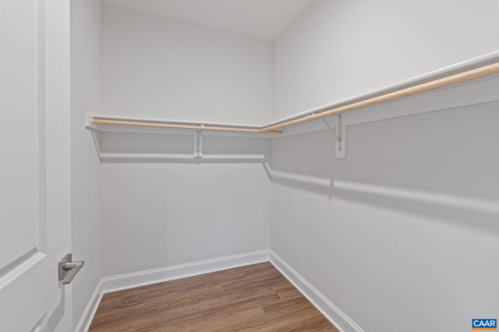 SPRING CREEK - Residential