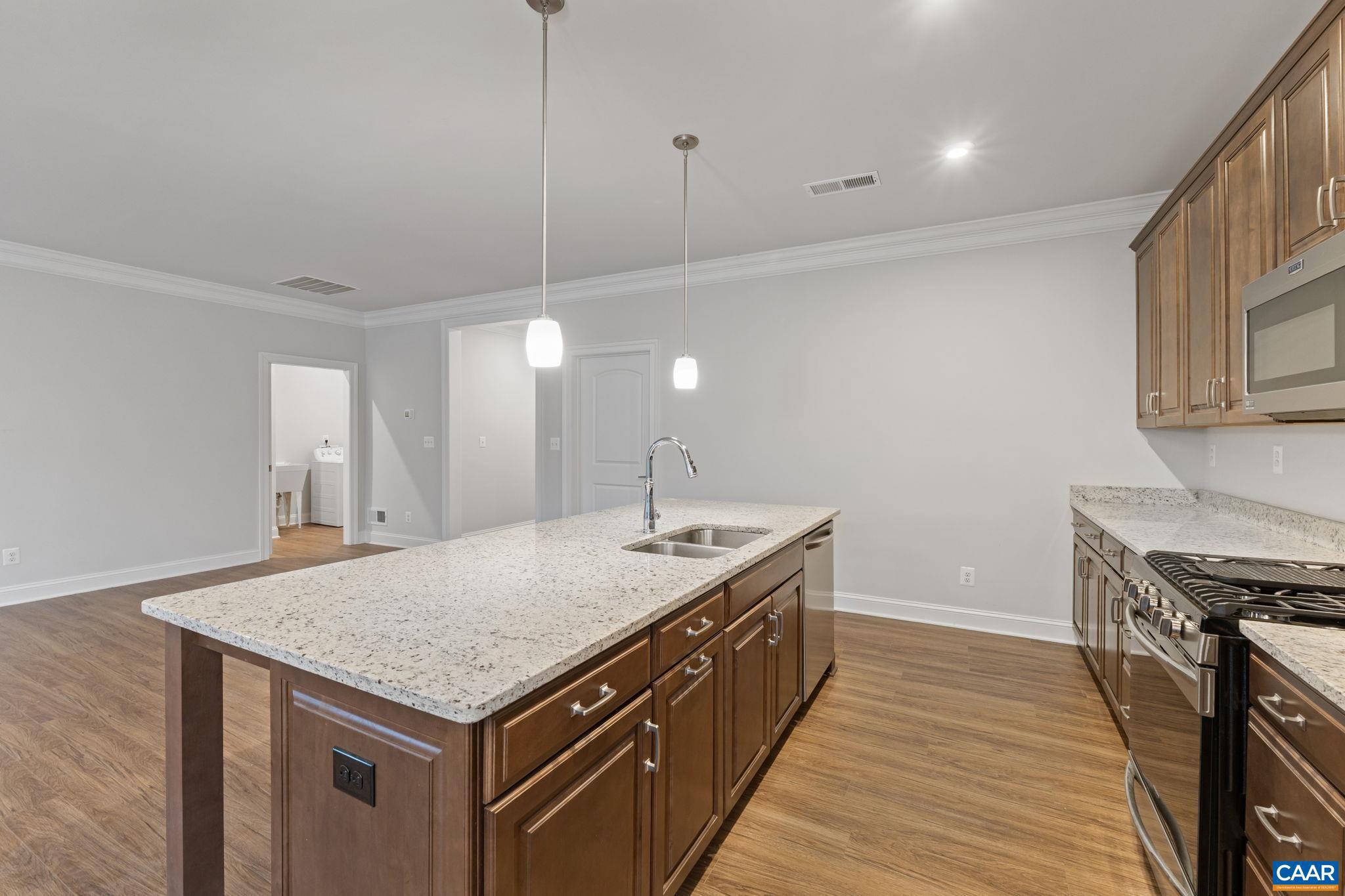 SPRING CREEK - Residential