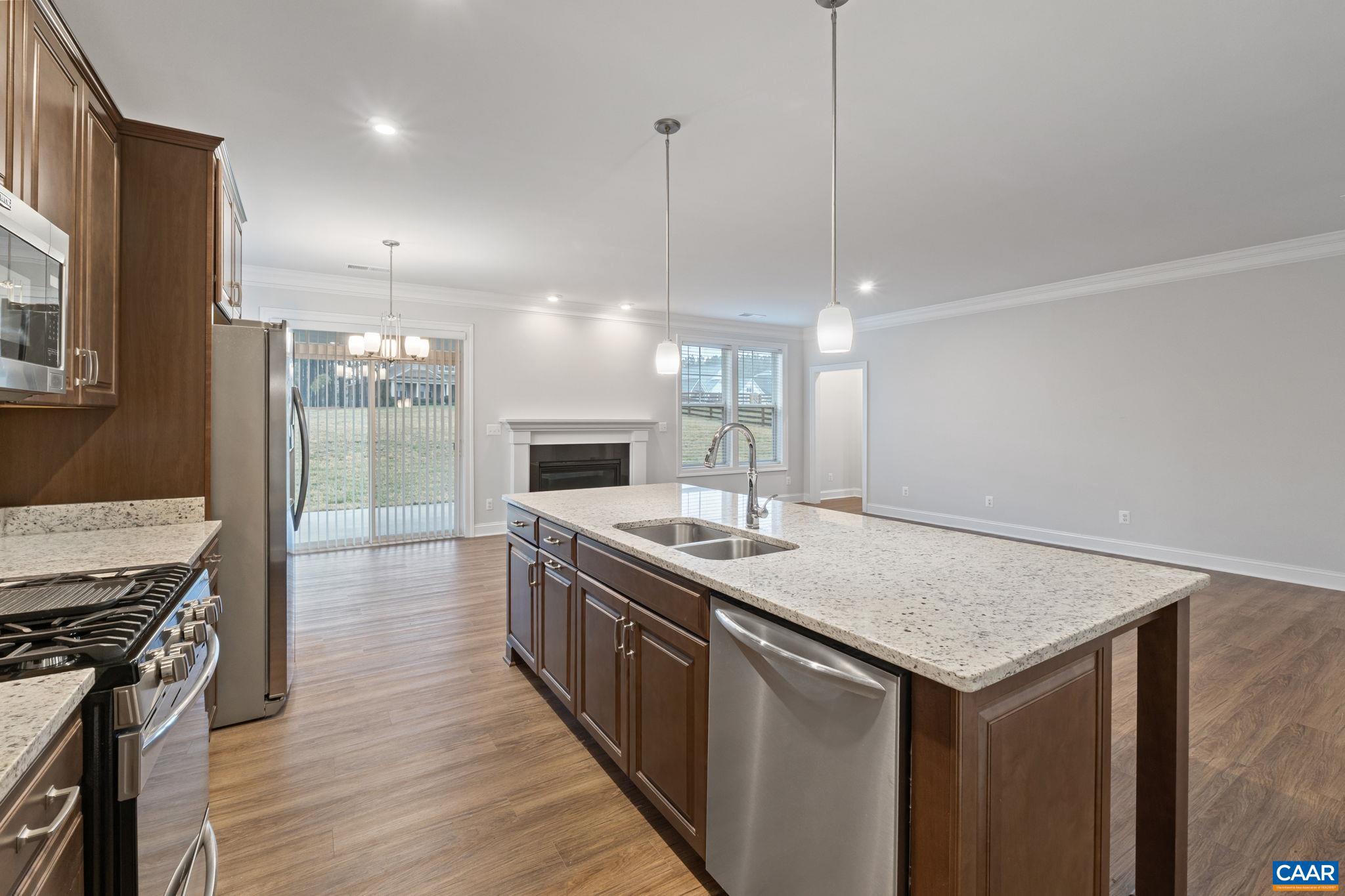 SPRING CREEK - Residential