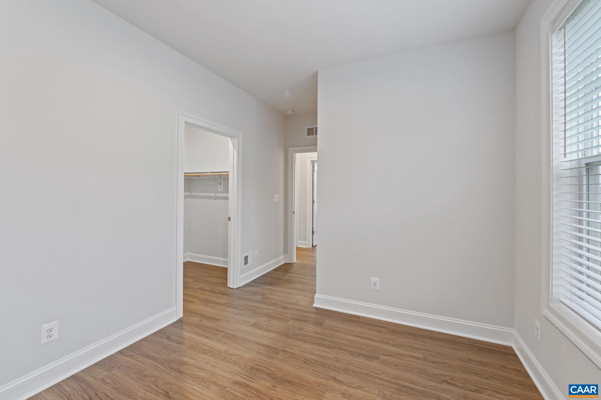 SPRING CREEK - Residential