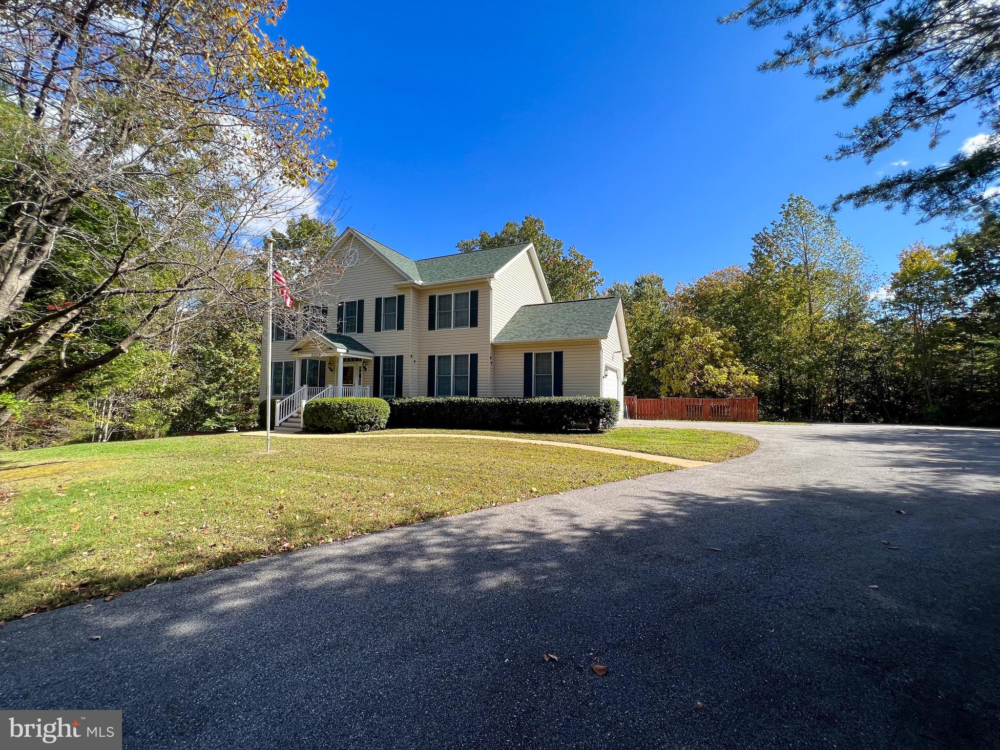 TOWN CREEK MANOR - Residential