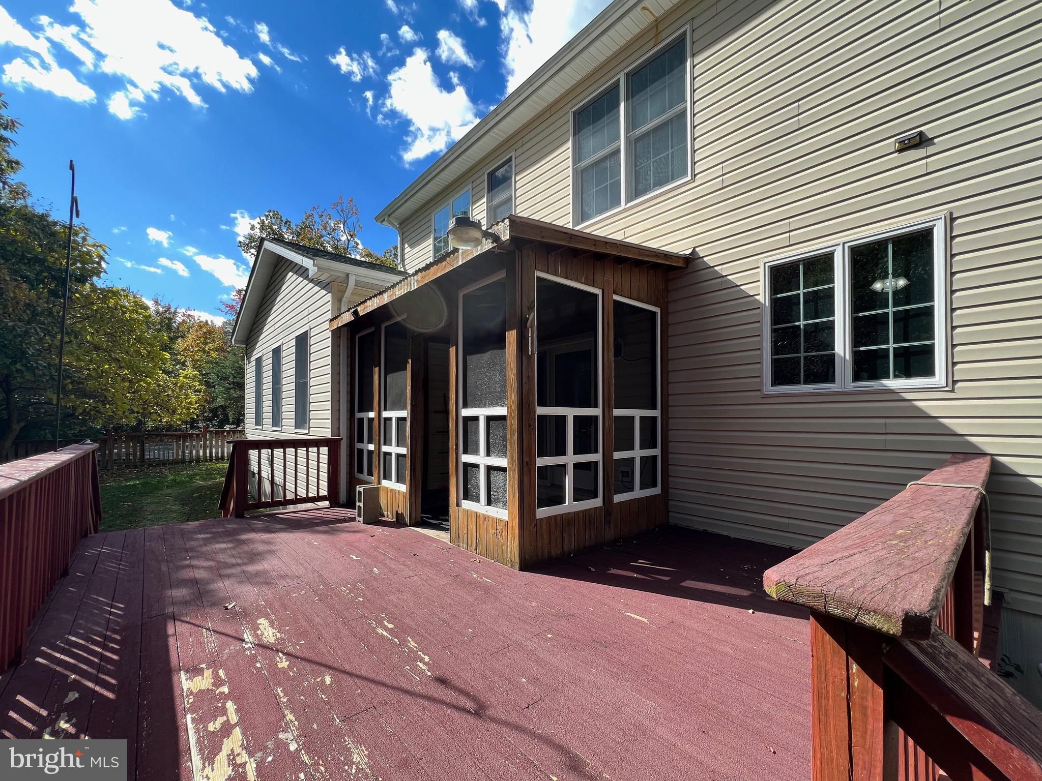 TOWN CREEK MANOR - Residential