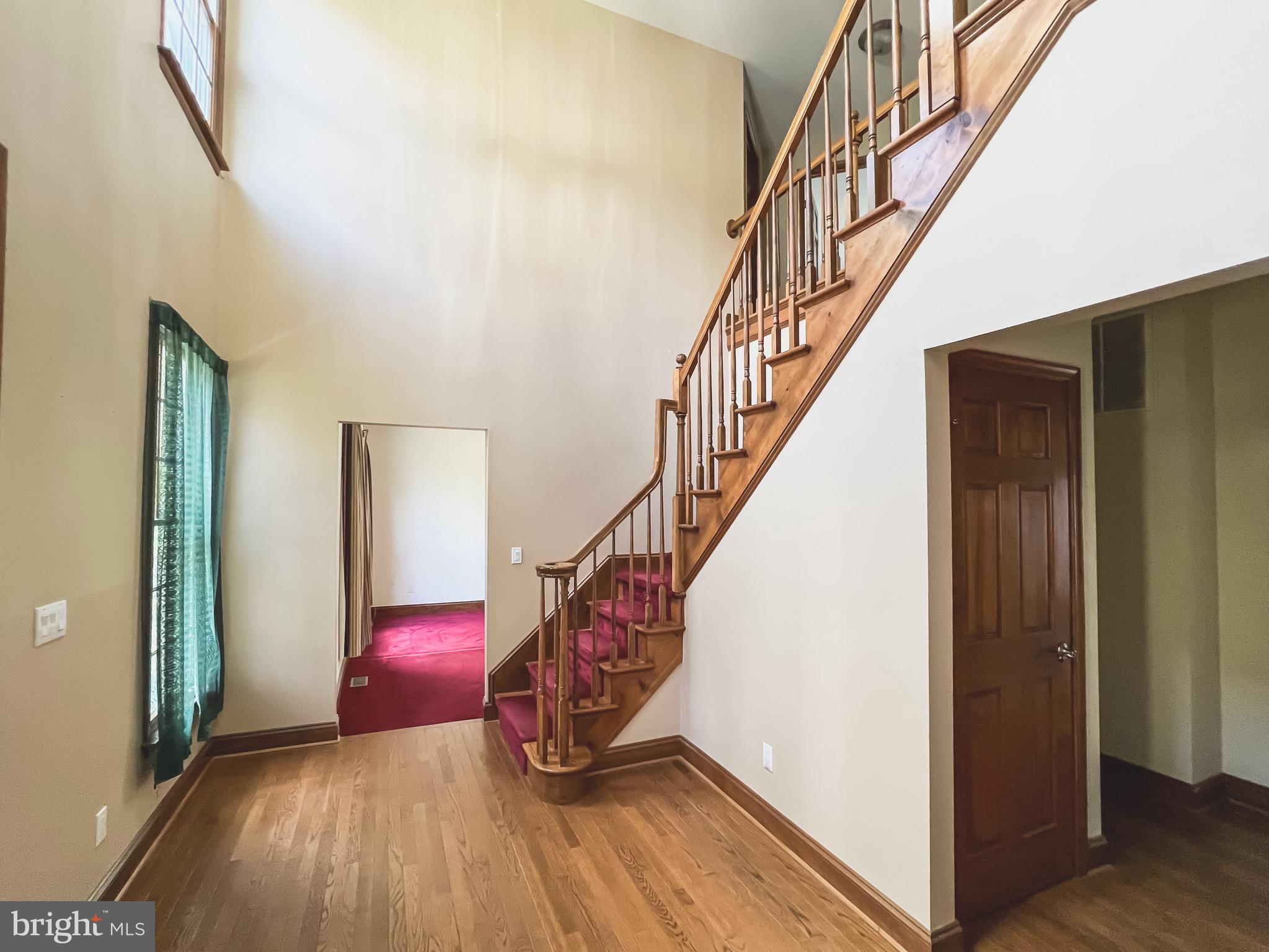 TOWN CREEK MANOR - Residential