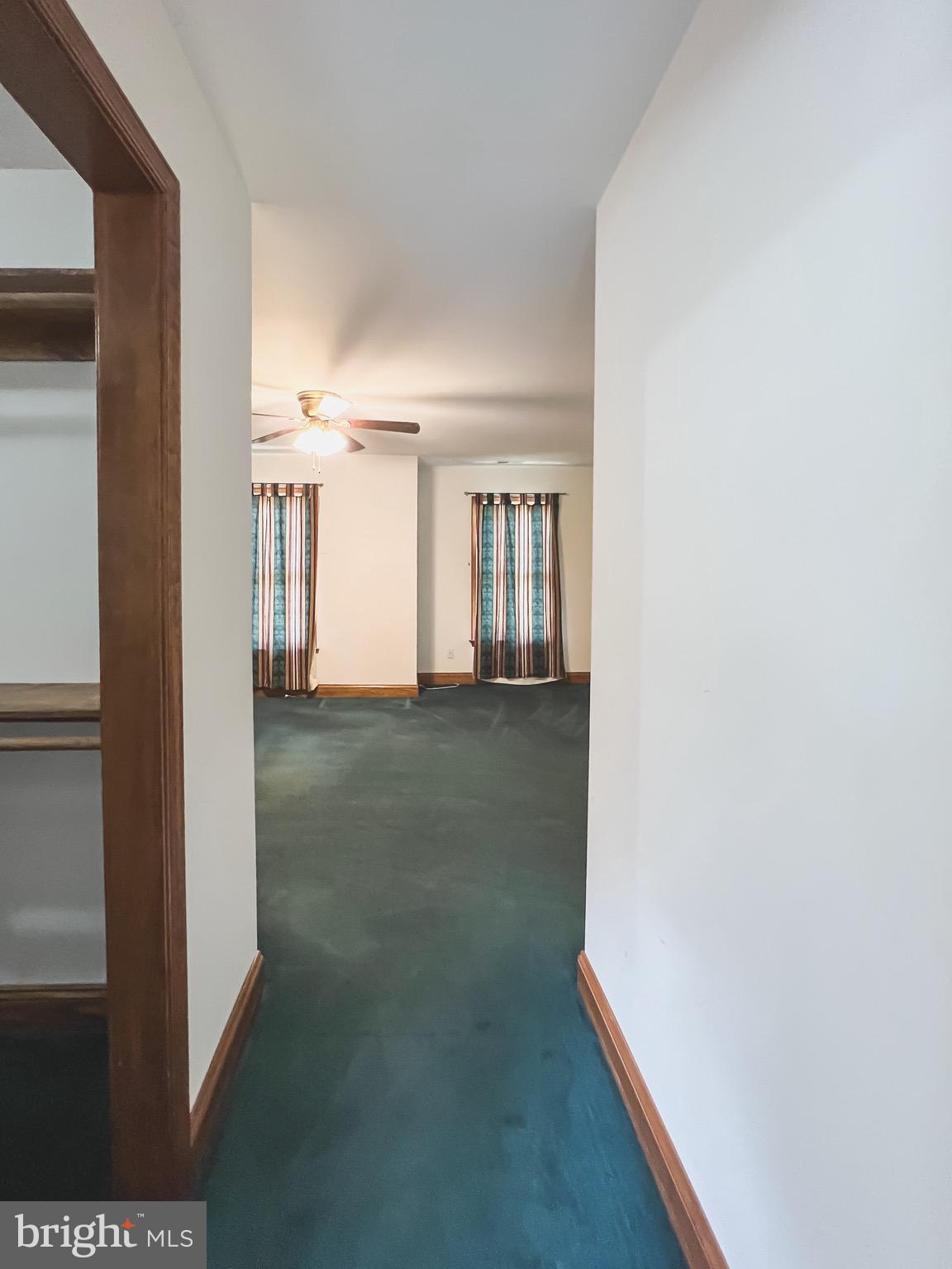 TOWN CREEK MANOR - Residential