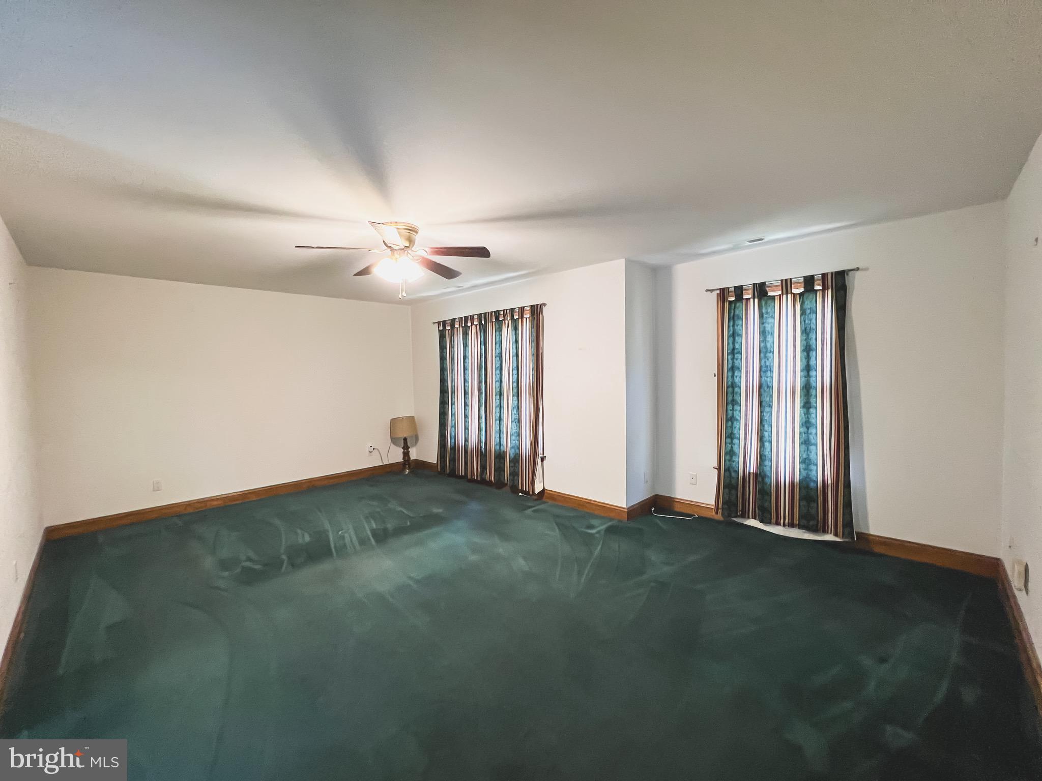 TOWN CREEK MANOR - Residential