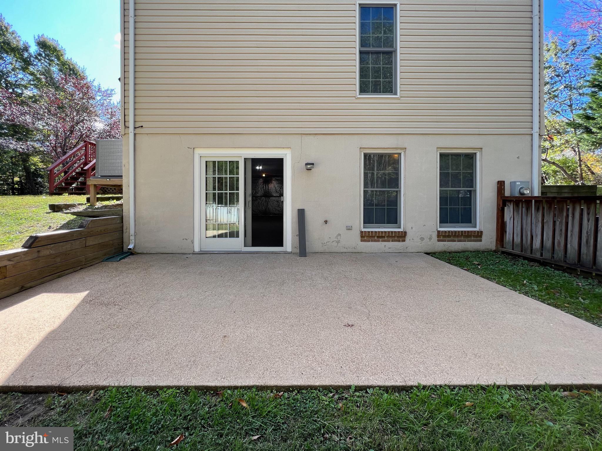 TOWN CREEK MANOR - Residential