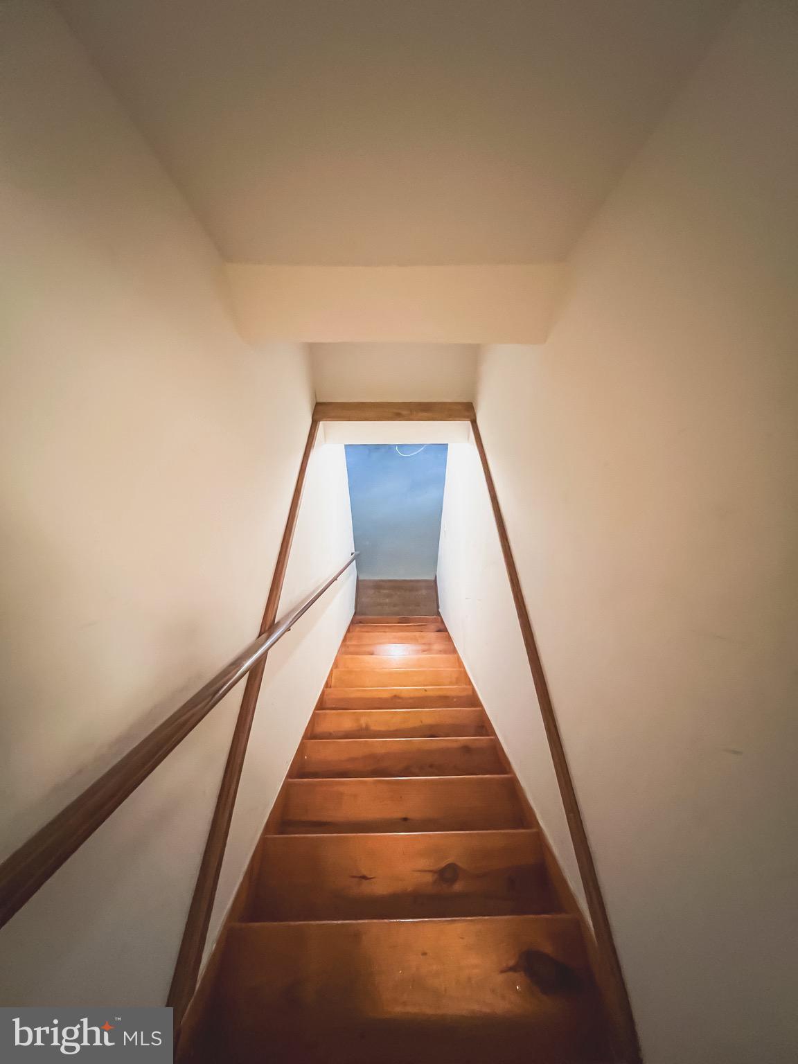 TOWN CREEK MANOR - Residential