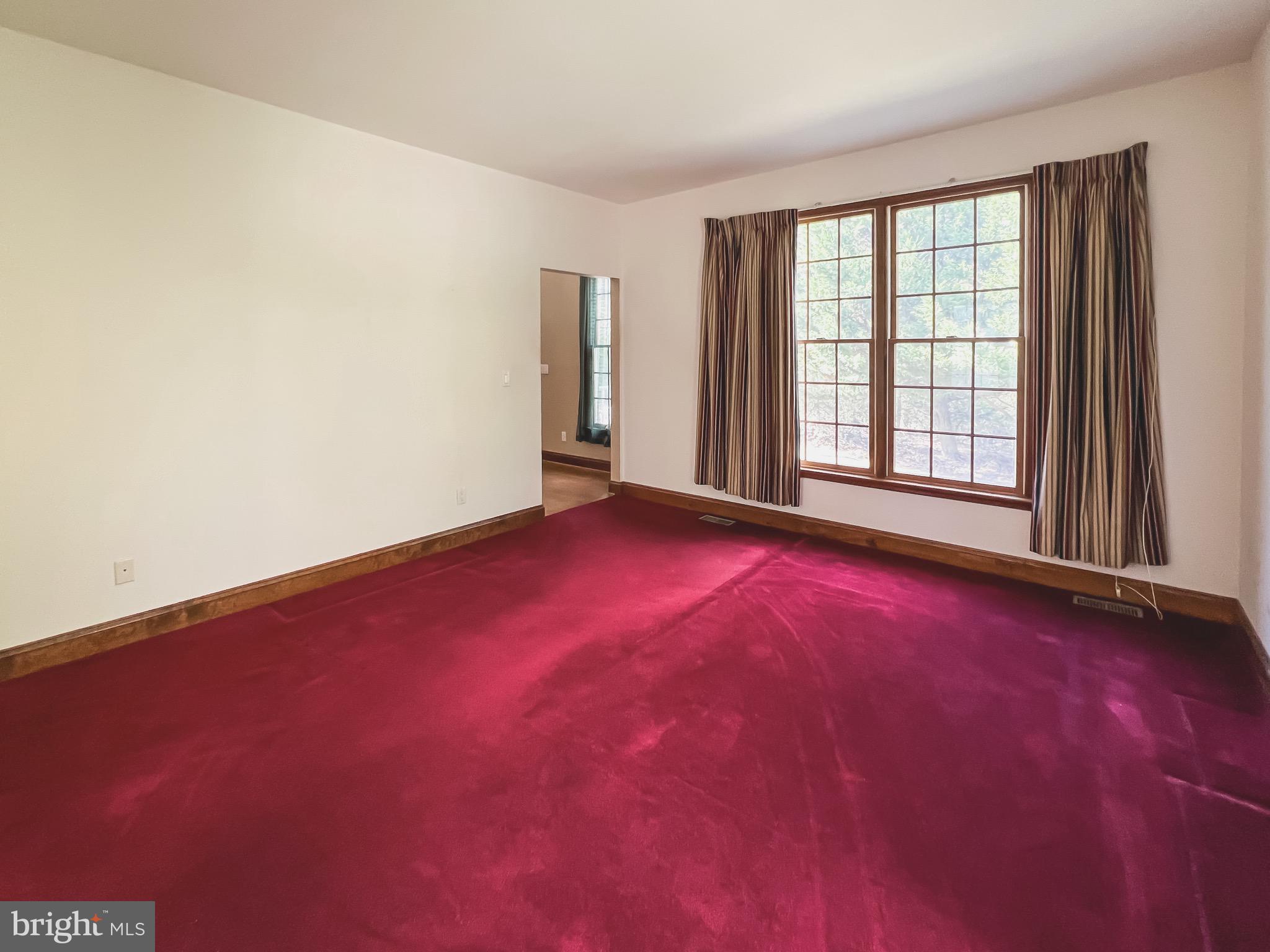 TOWN CREEK MANOR - Residential