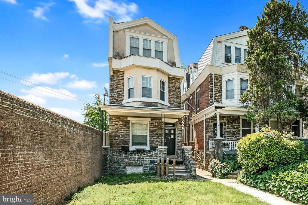 Photo of 468 E Walnut Lane #2, PHILADELPHIA, PA 19144 (MLS # PAPH2565344)