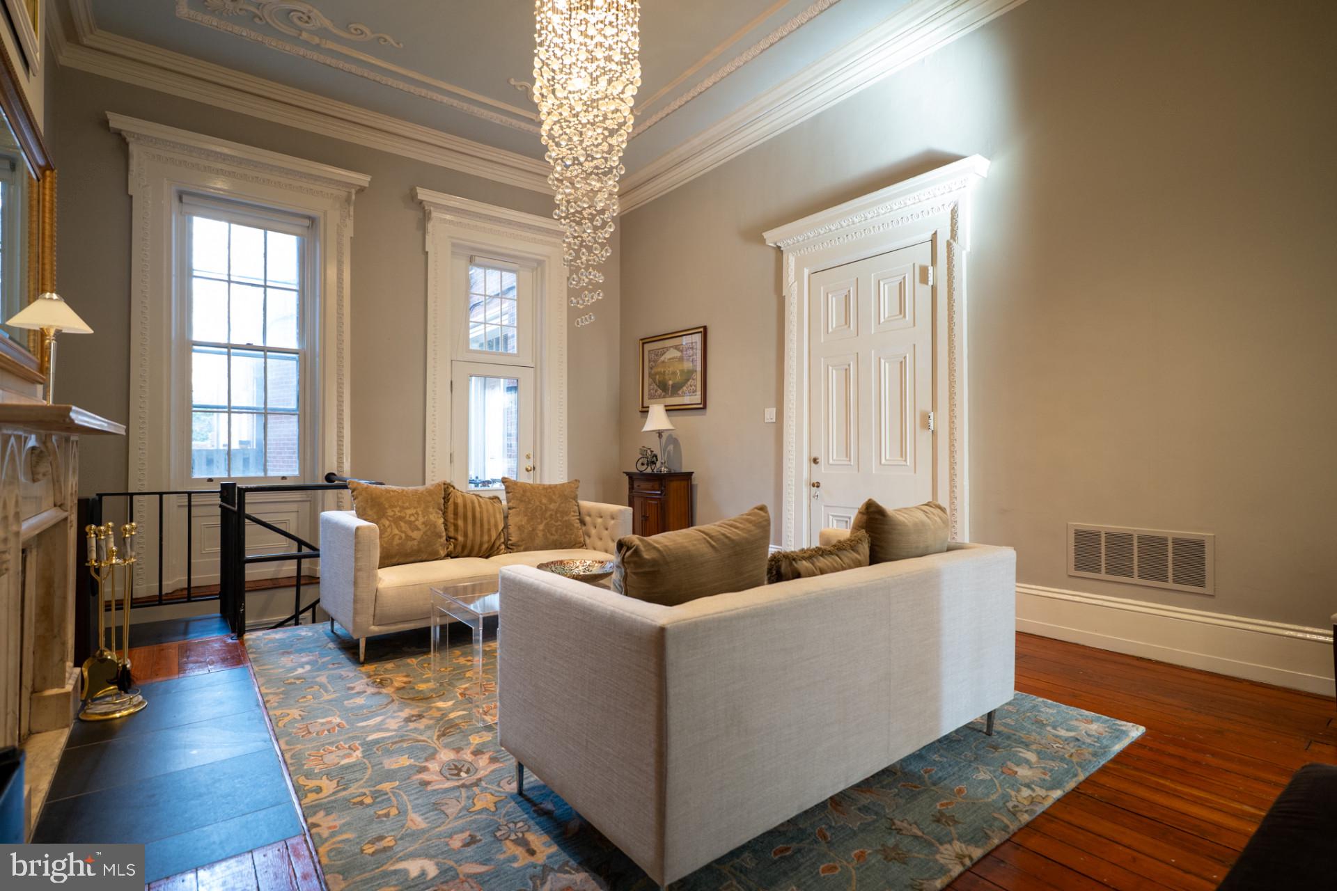 SOCIETY HILL - Residential