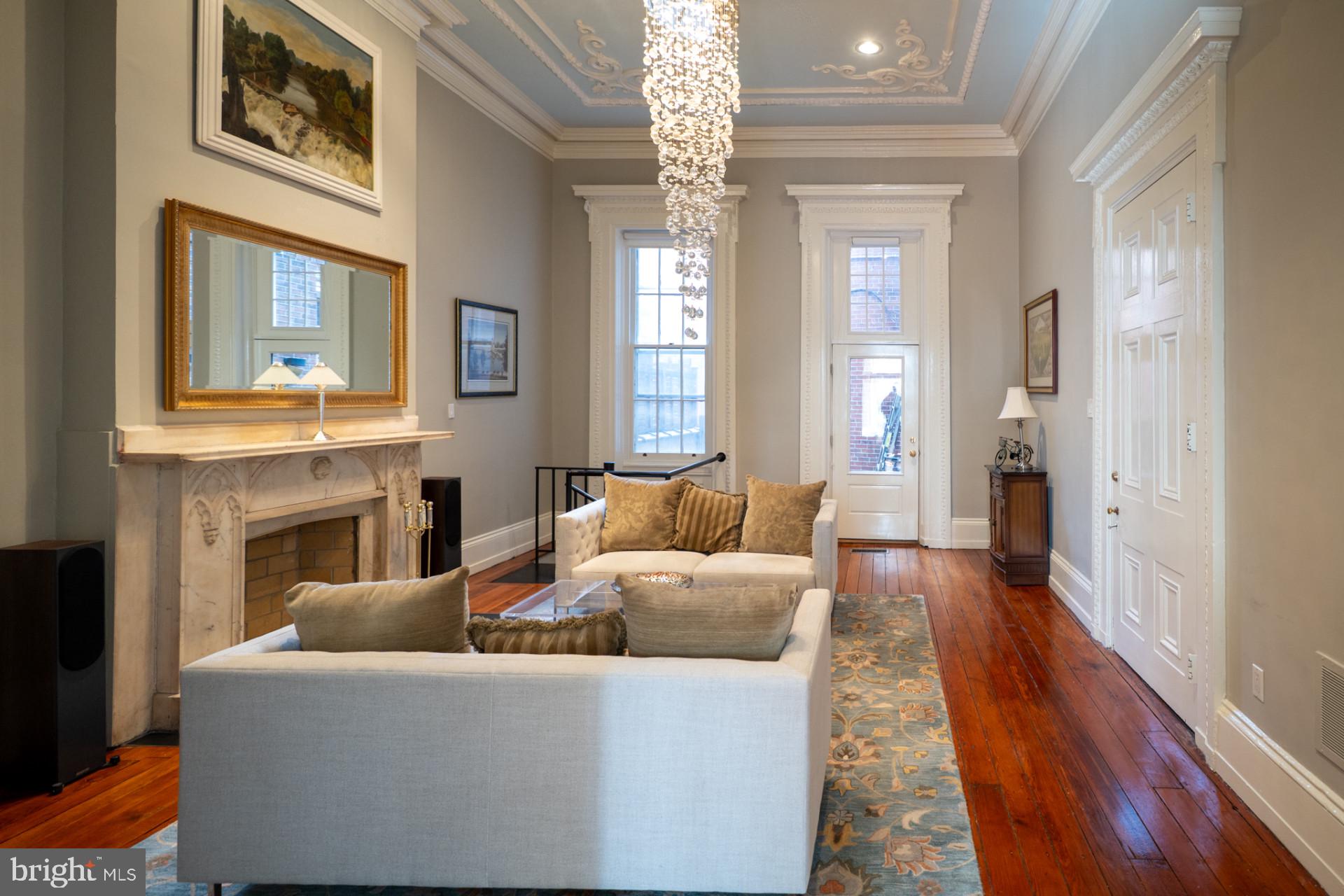 SOCIETY HILL - Residential