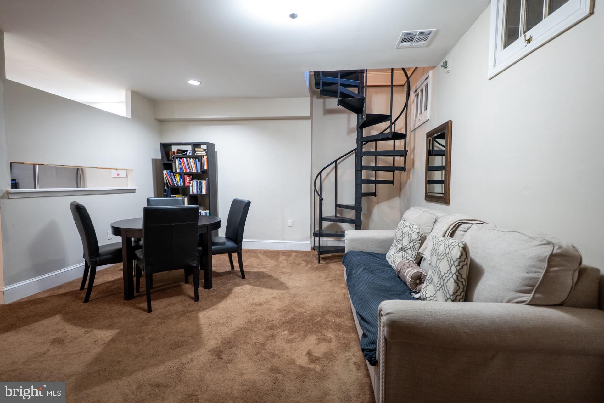 SOCIETY HILL - Residential