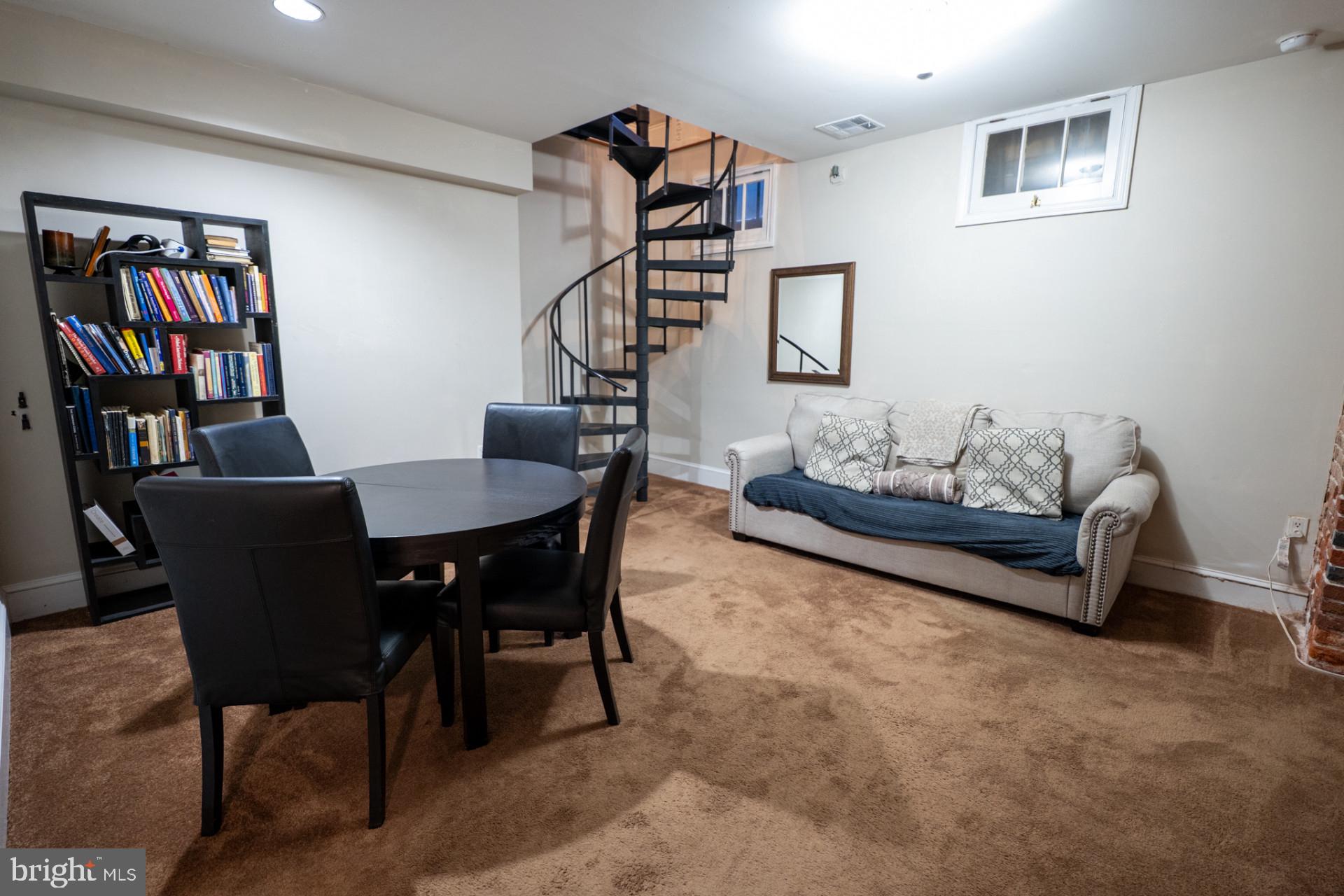 SOCIETY HILL - Residential