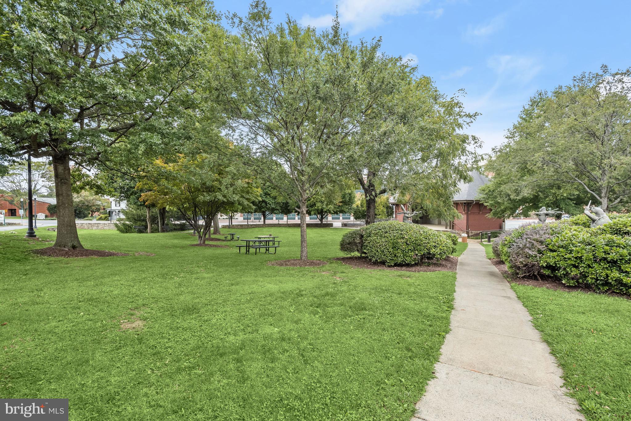 DEER PARK - Residential